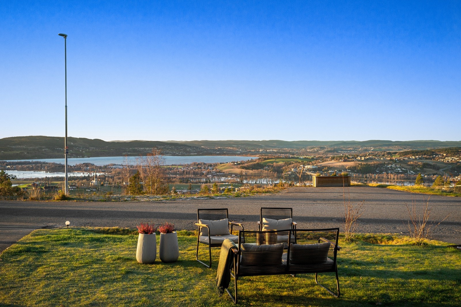 Nydelig utsikt fra hagen. Galleribilde