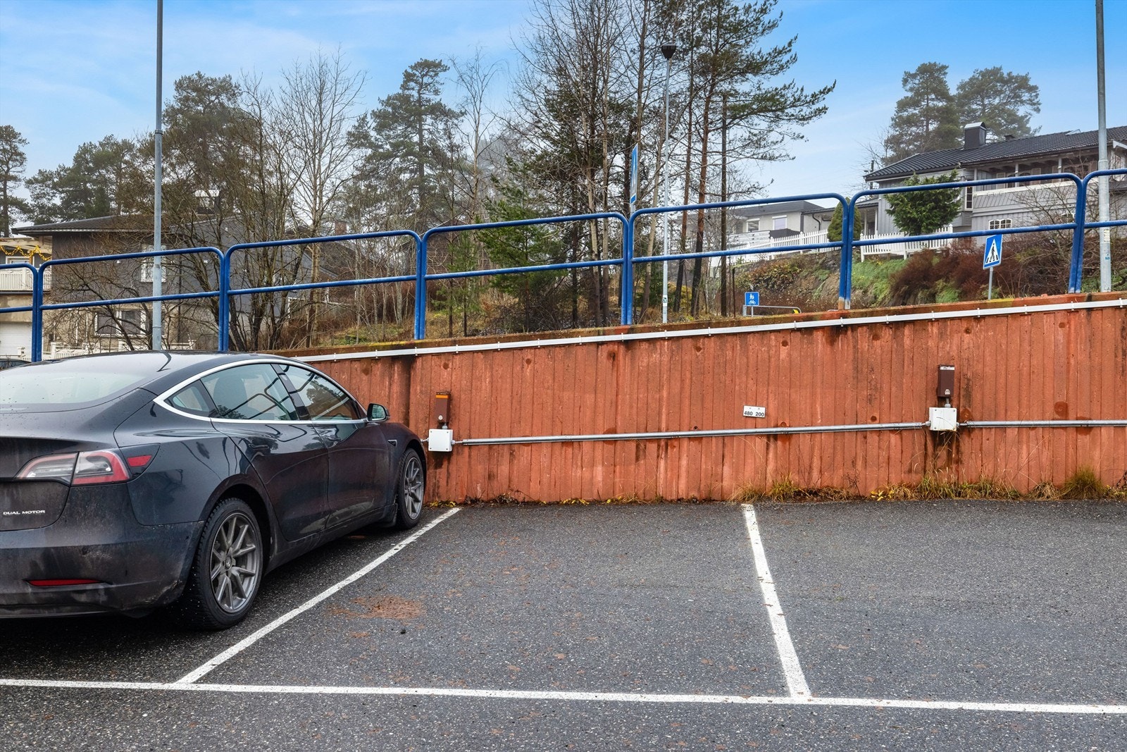 Leiligheten disponerer parkeringsplass 480 Galleribilde