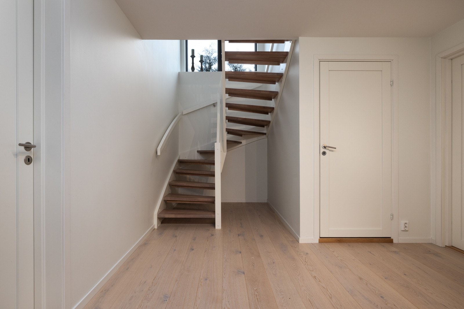 Gang i 1.etasje Galleribilde