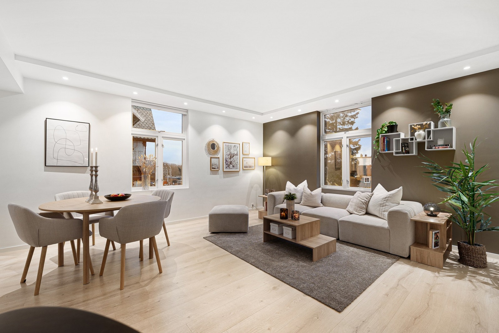 Leiligheten har en meget god planløsning med klart definerte soner for innredning. Galleribilde