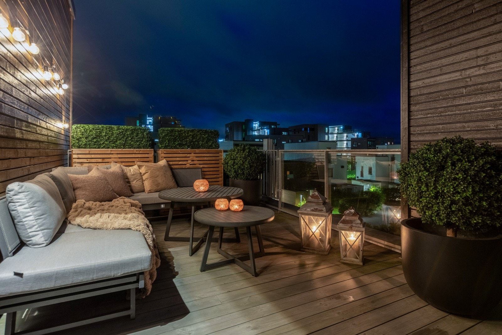 Her kan du nyte tid sammen med venner og familie, sentralt plassert, men samtidig tilbaketrukket i Jessheim sentrum. Galleribilde