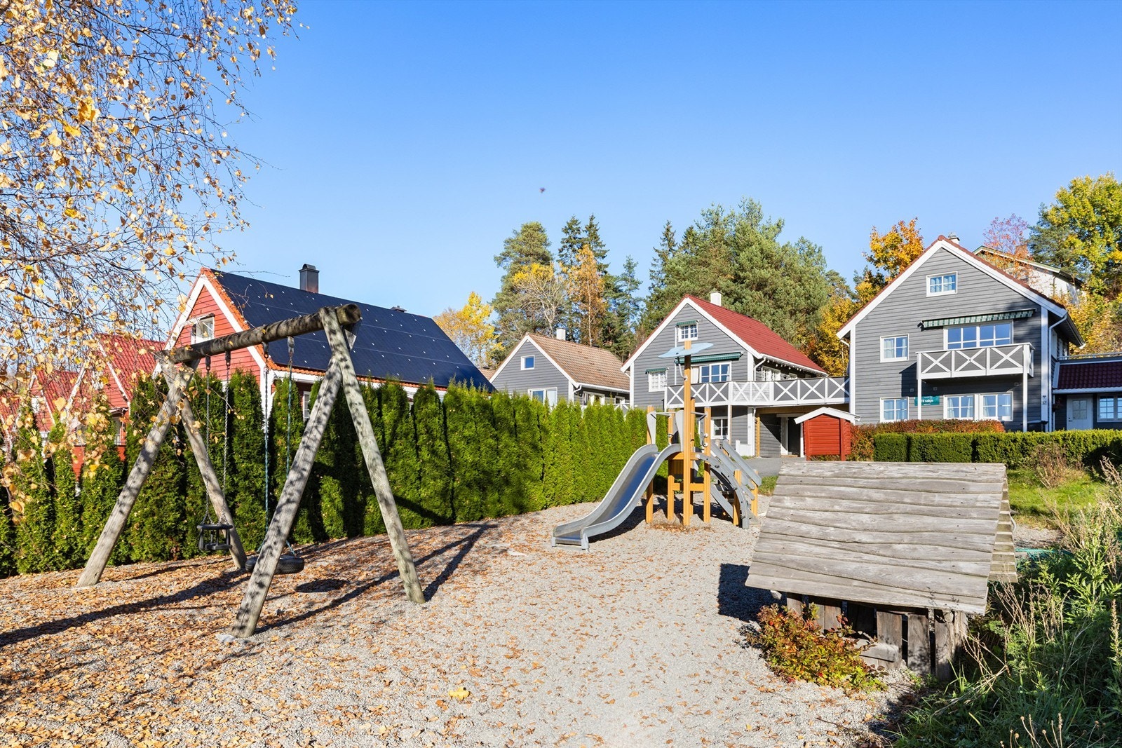 Med kort vei til lekeplasser og Greverud skole er dette et familievennlig område. Galleribilde
