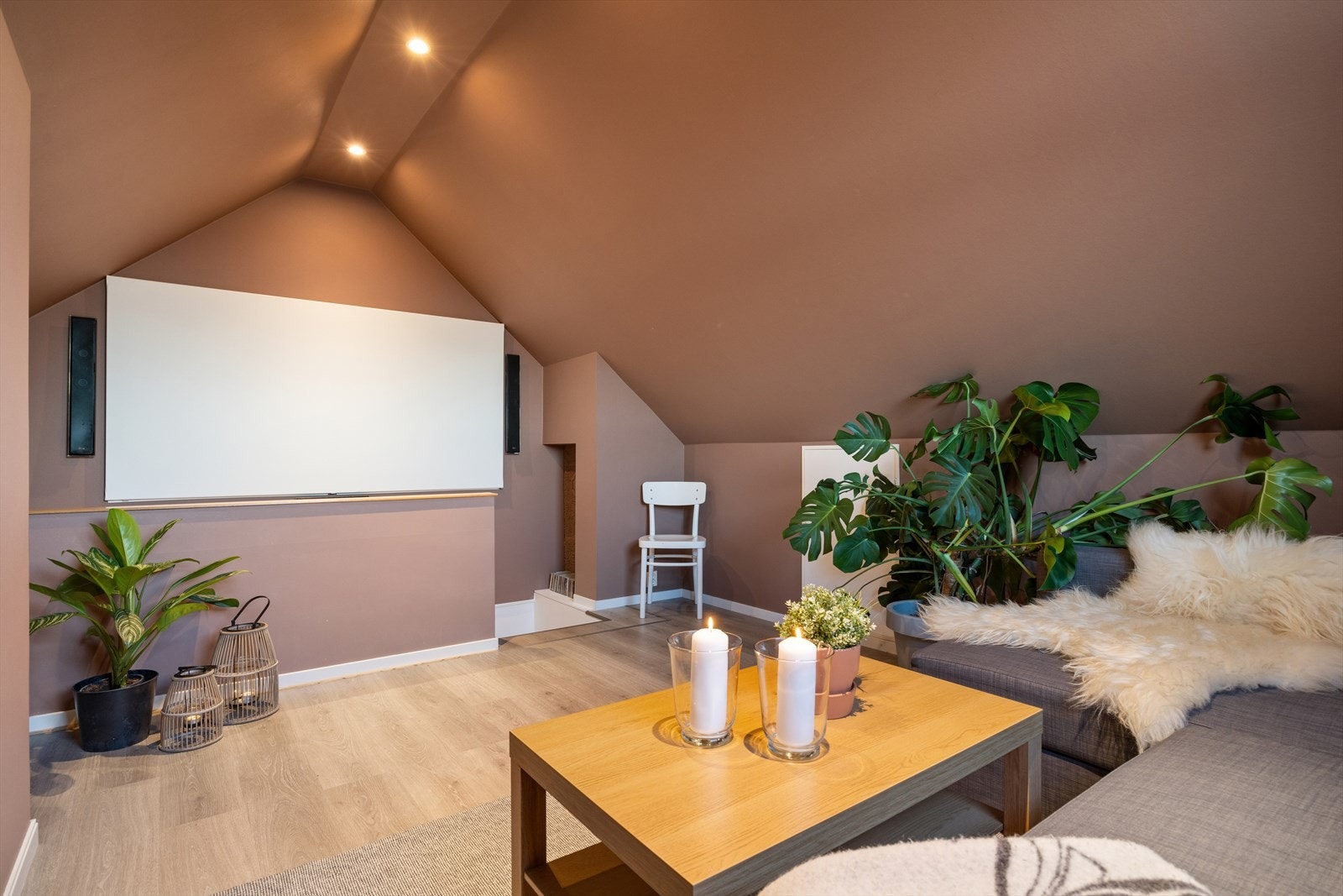 God lagringsplass i knevegger. Galleribilde