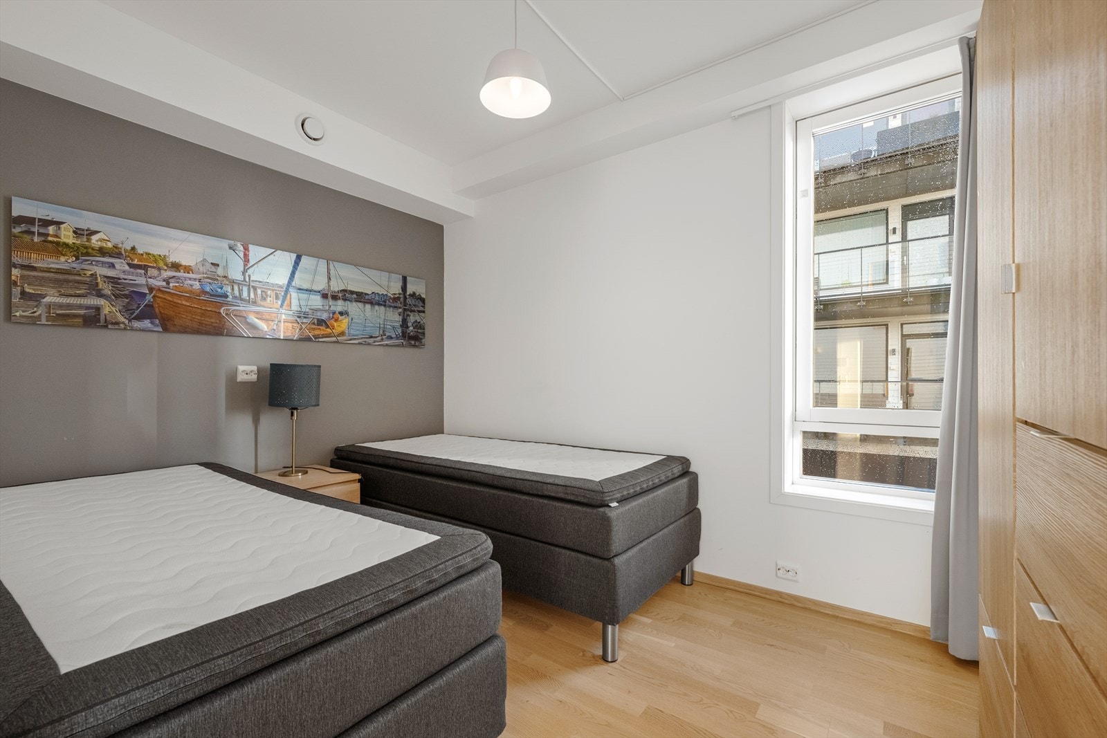 Det er 3 soverom i leiligheten Galleribilde