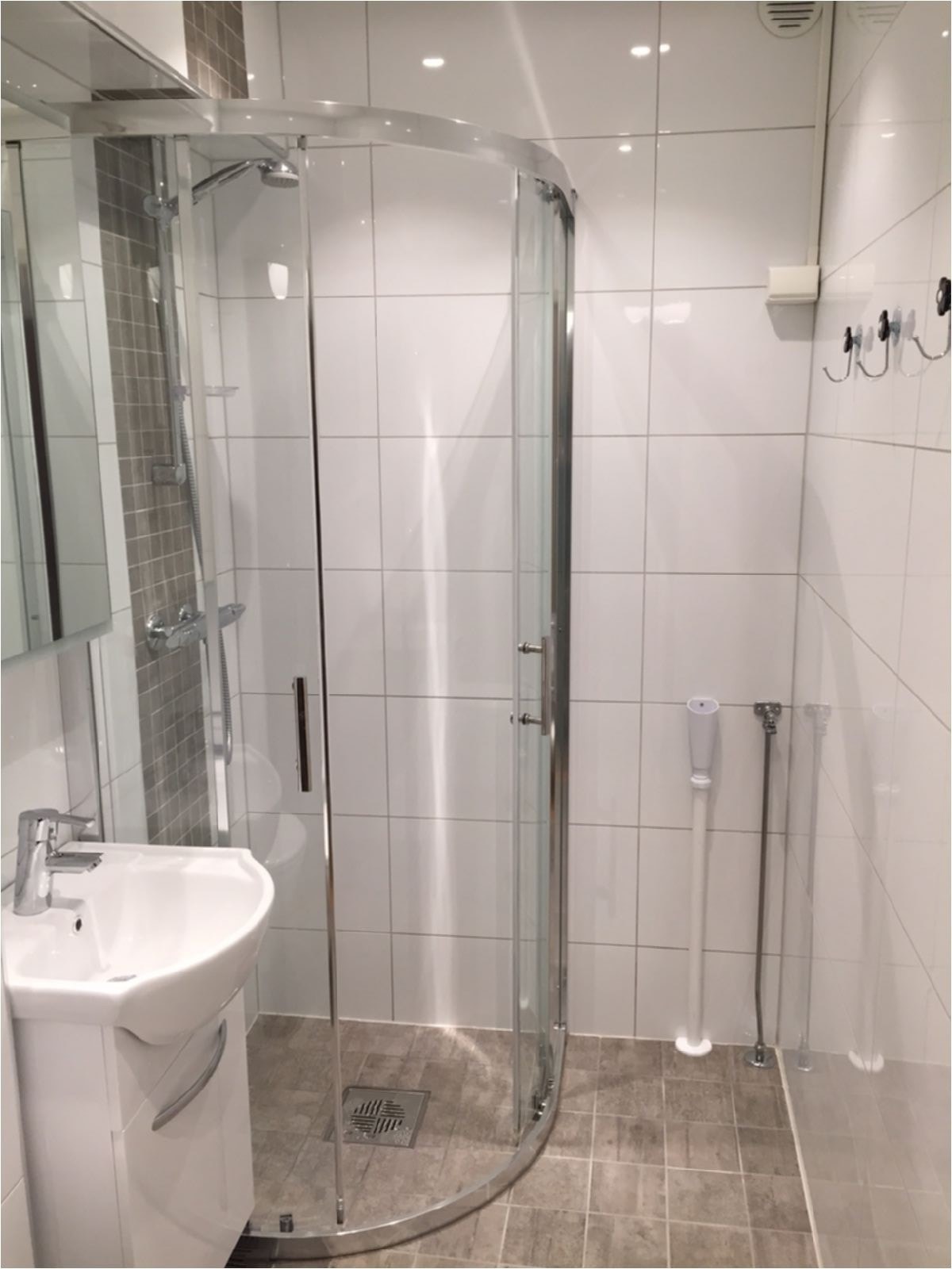 Pent flislagt bad Galleribilde