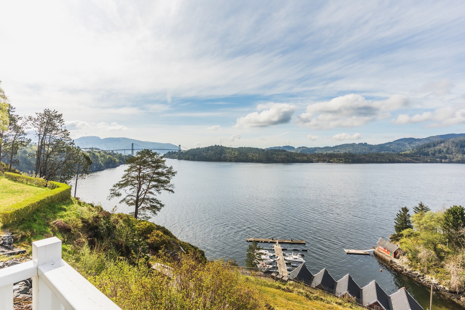 Øykjetona 11 presenteres av Mekleriet ved Geerthana Jega. Galleribilde