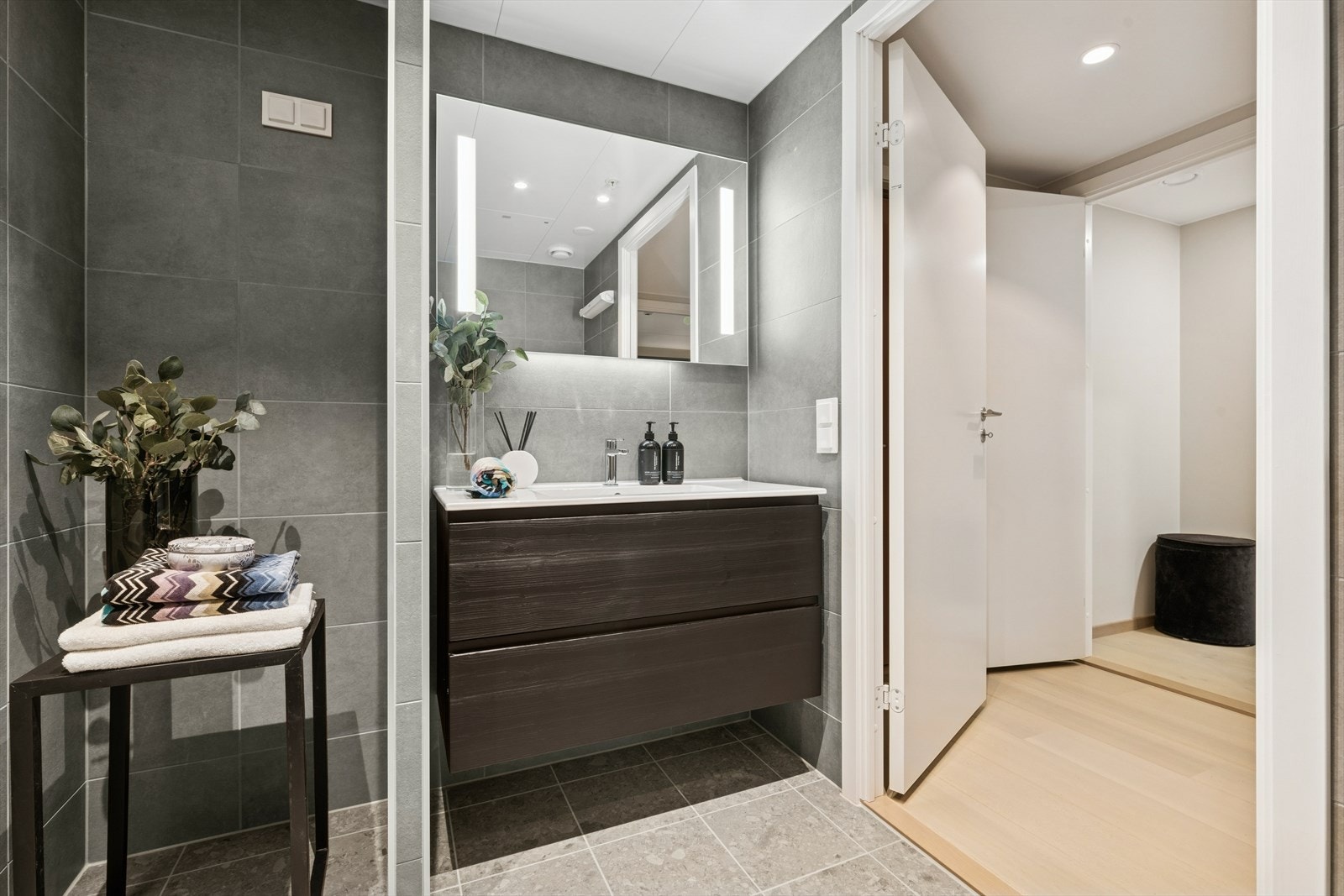 Nisje for vaskemaskin og tørketrommel Galleribilde