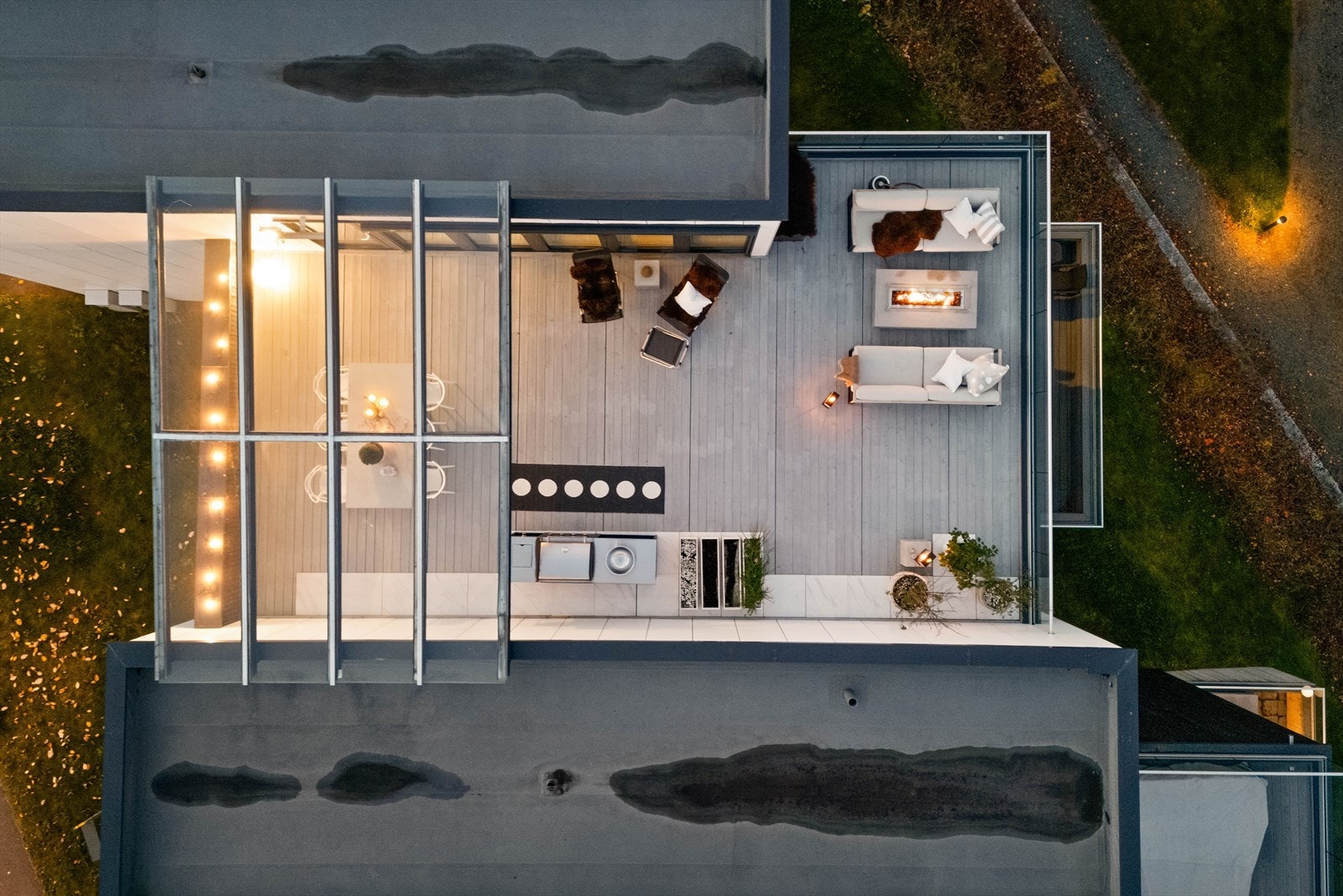 Kveldstemning på takterrassen. Galleribilde