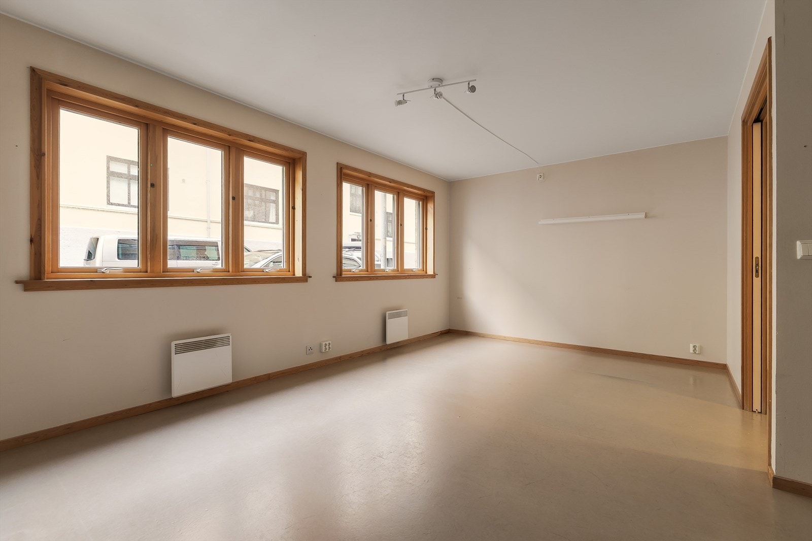 GARANTI v/Monika Hedstrøm presenterer Konsul Børs gate Galleribilde