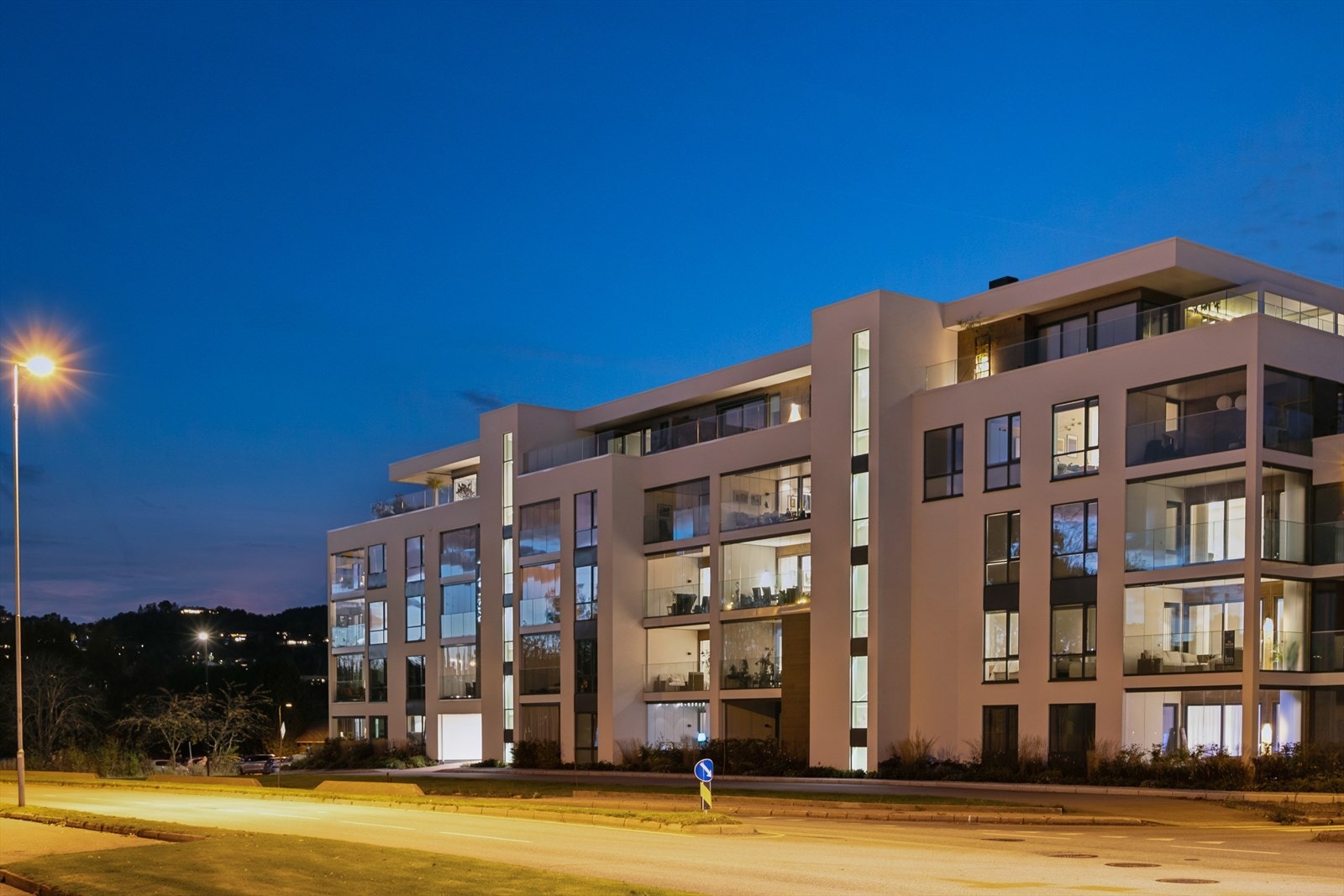 Kongsgård Park ligger idyllisk til ved Prestebekken, omkranset av Kongsgård Allé, Østre Ringvei og Bispegra. Her bor du på populære Lund med kort avstand til alt du måtte trenge i hverdagen. Galleribilde