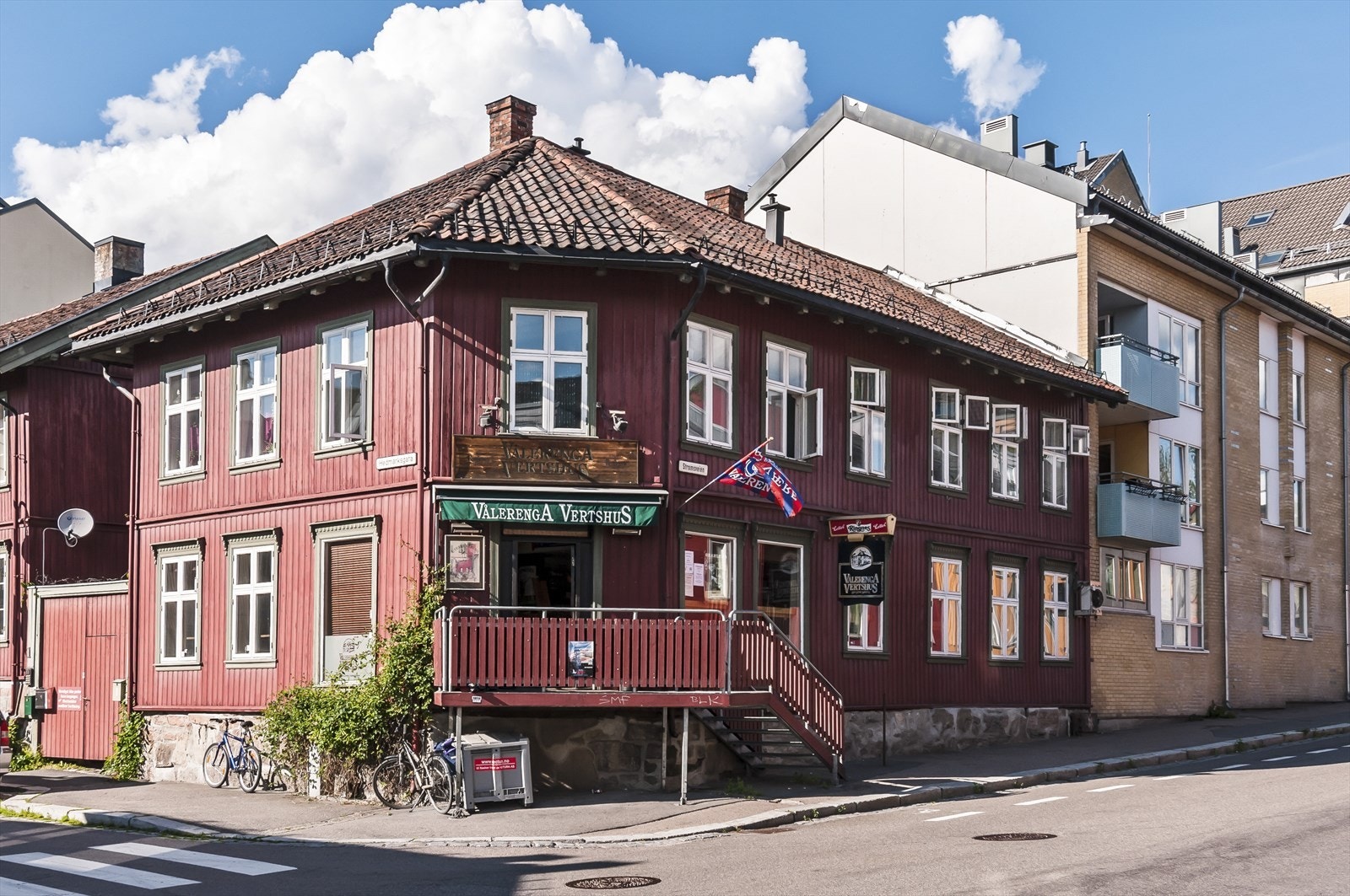 Ærverdige Vålerenga vertshus ligger kun en liten spasertur unna. Galleribilde