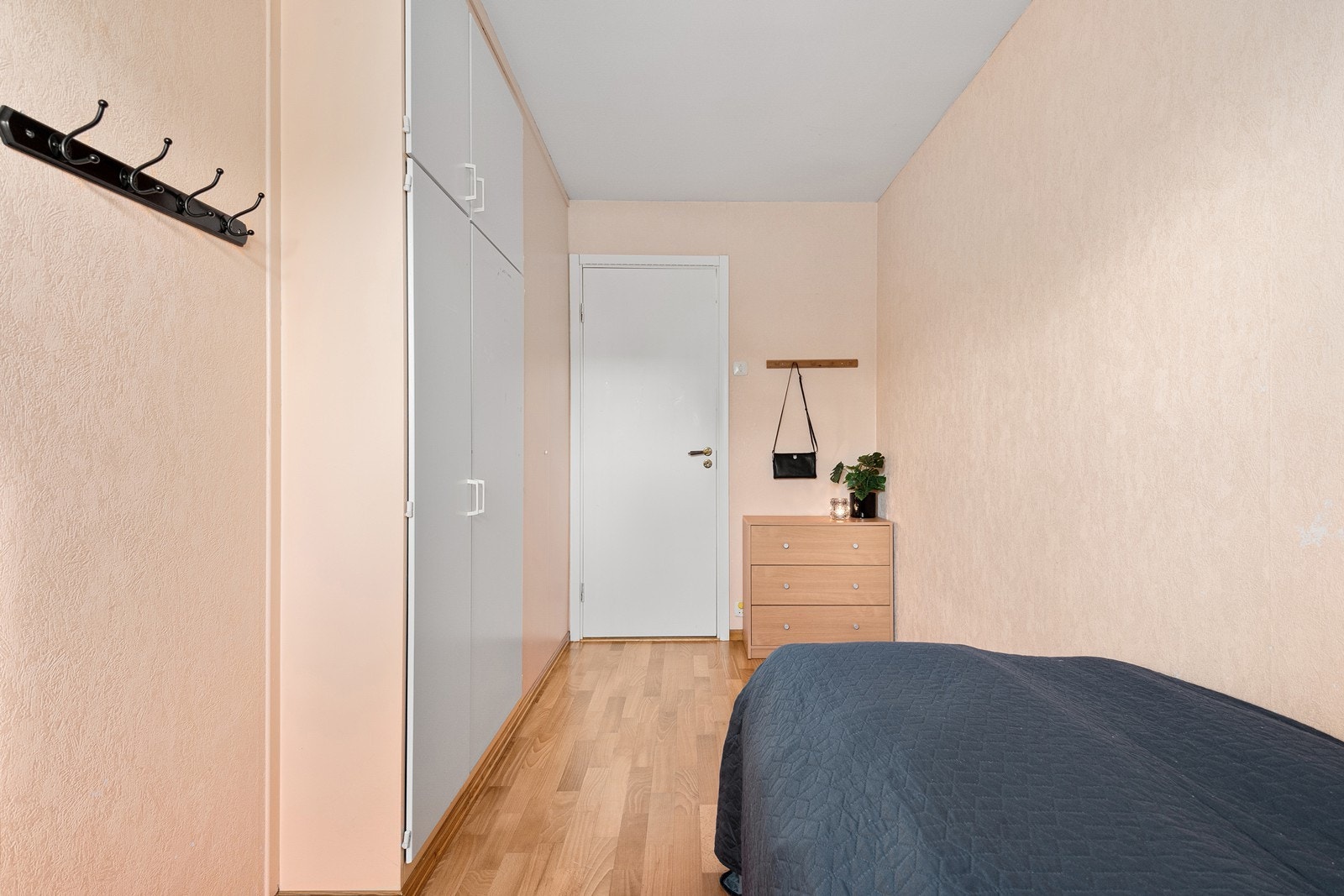 Begge rommene egner seg godt som barnerom, gjesterom eller kontor. Galleribilde