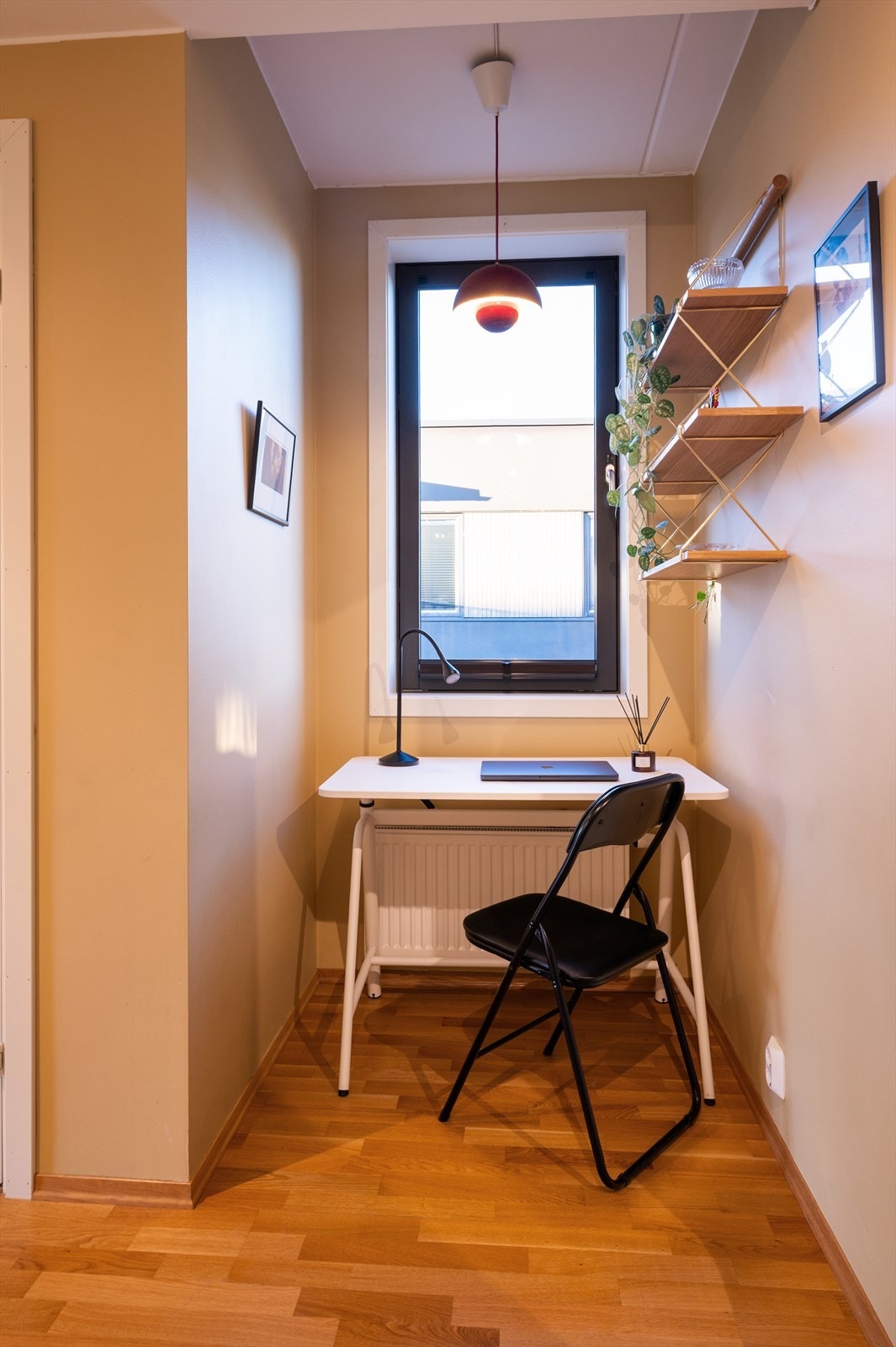 God plass til hjemmekontor. Galleribilde