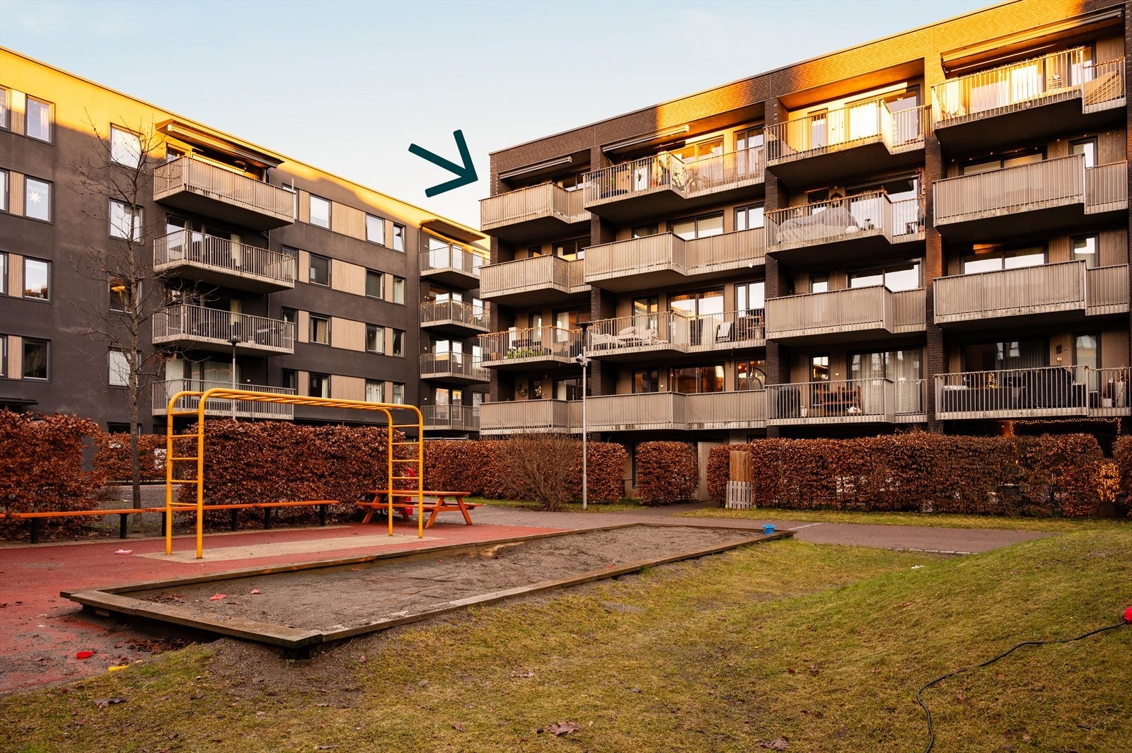 Fasade med leilighetens plassering markert. Galleribilde