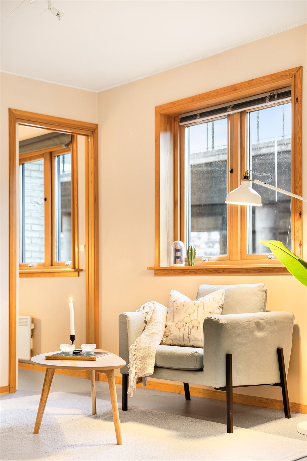 Et av vinduene i stue og et på soverom Galleribilde