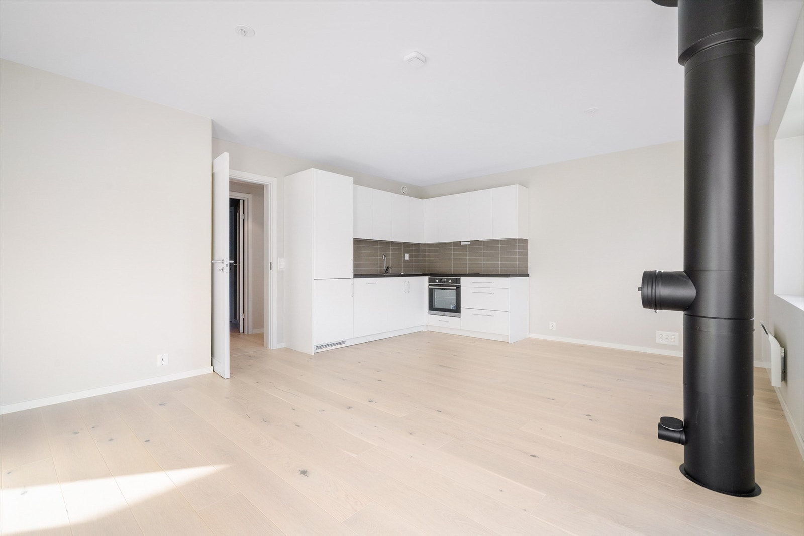 Det er balansert ventilasjon i leiligheten som sikrer et godt inneklima. Galleribilde