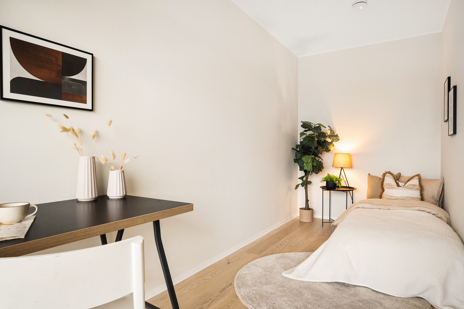 Soverom 2 kan benyttes som gjesterom eller kontor. Galleribilde