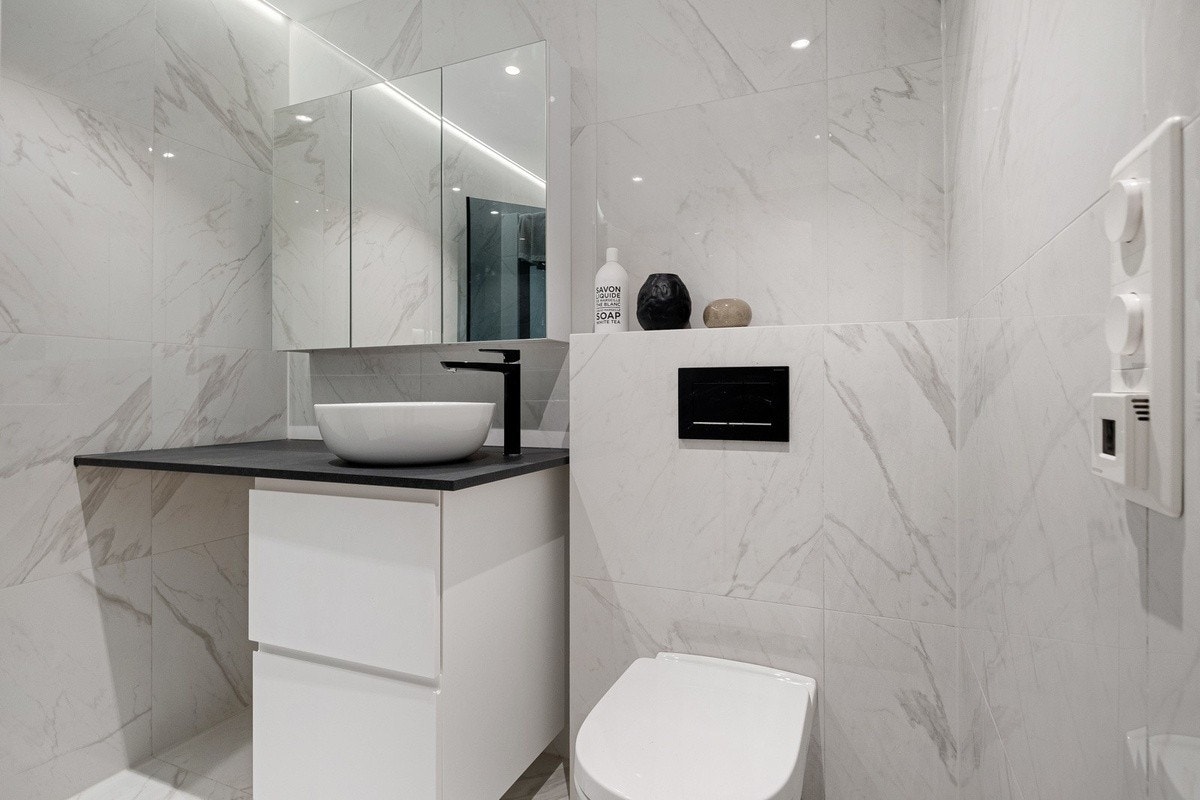 Bad, der det nå er vaskemaskin Galleribilde