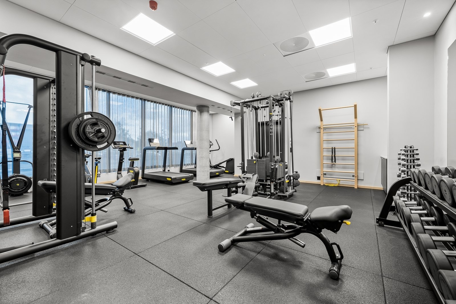 I abonnementet får du også et velutstyrt treningsrom, med åpningstider som passer både A- og B-mennesker. Galleribilde