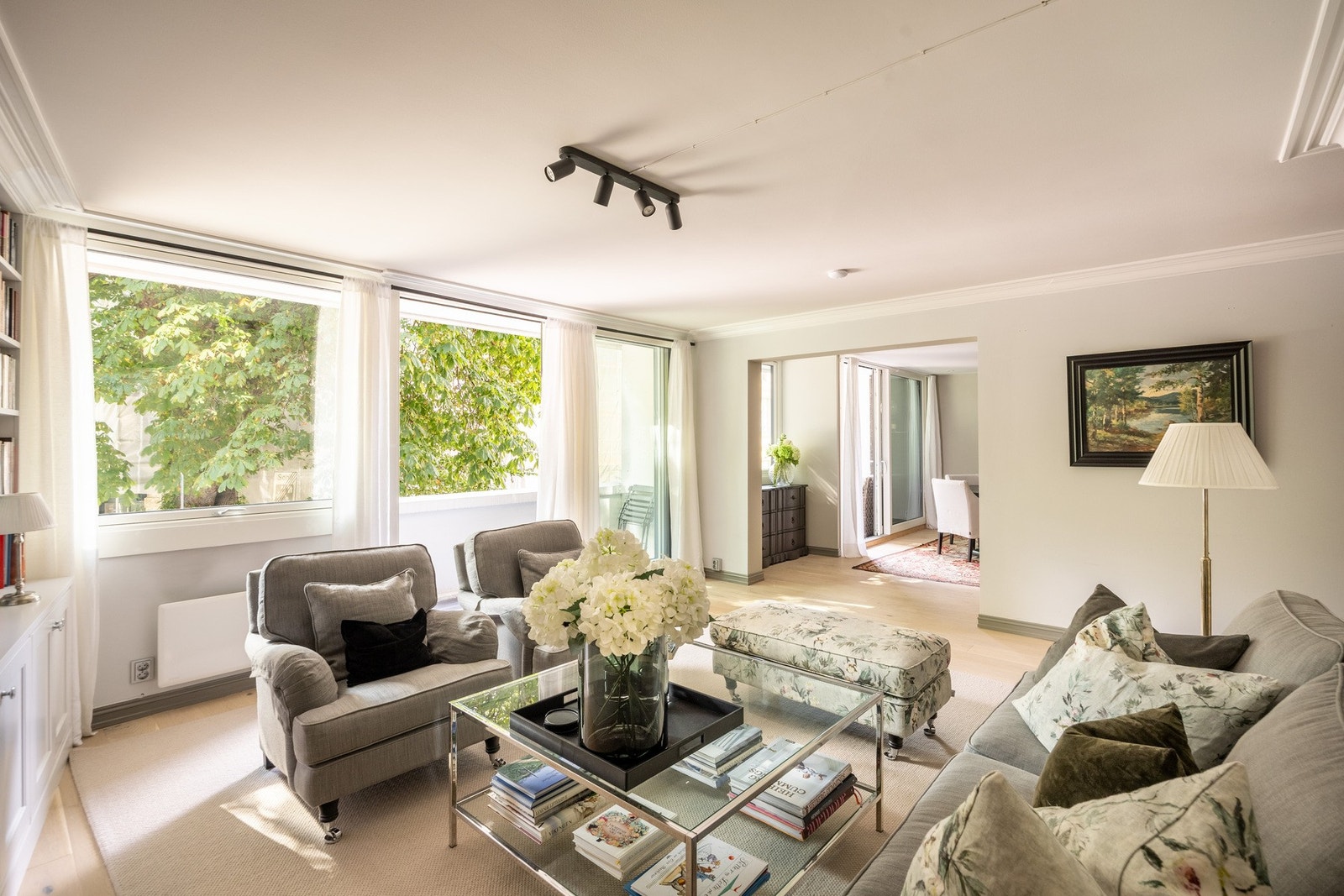 Majorstuveien 26 presenteres av Mekleriet ved Alexander Birkeland. Galleribilde