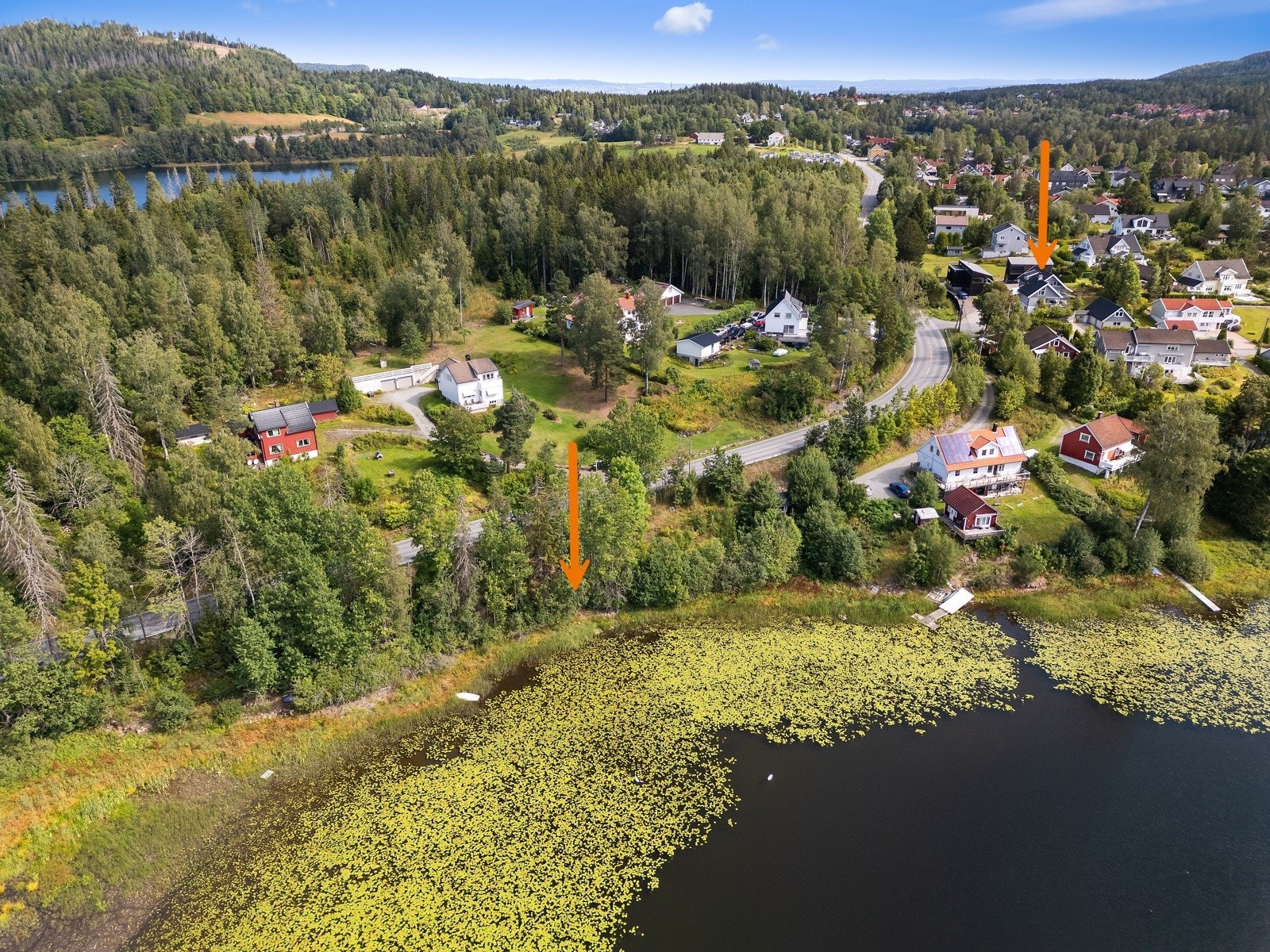 Sammen med naboen deles det en parsell med båtfeste ved Ulvenvannet Galleribilde