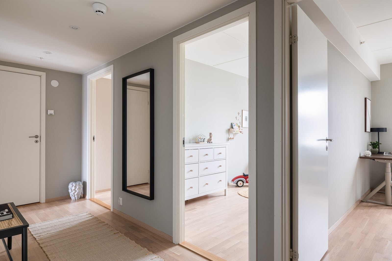 Her får dere et innbydende hjem med mye boltreplass for hele familien. Galleribilde