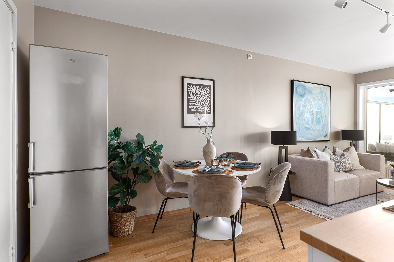 Hvitevarene på kjøkkenet følger med Galleribilde