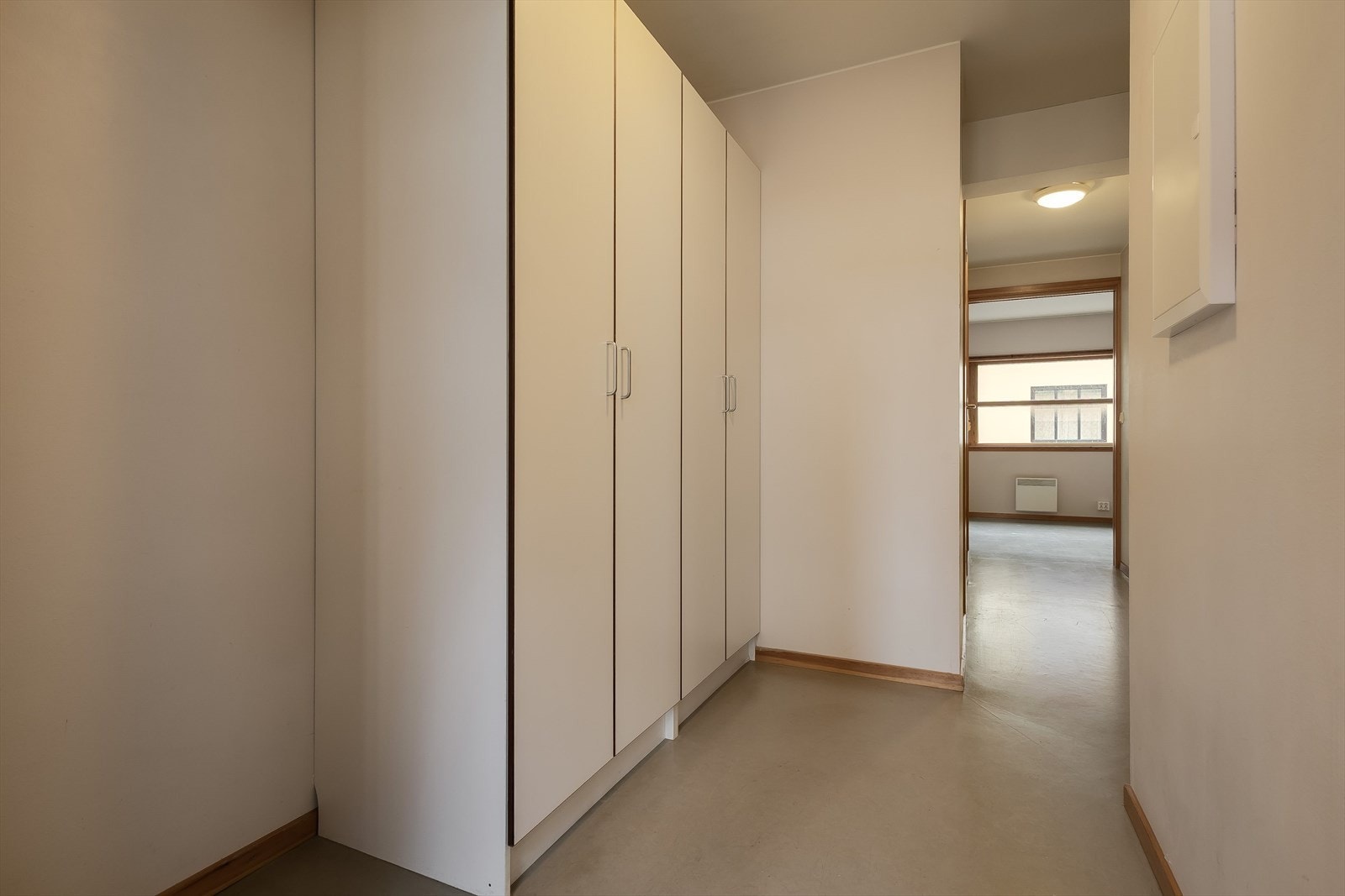 Entre mot stue Galleribilde