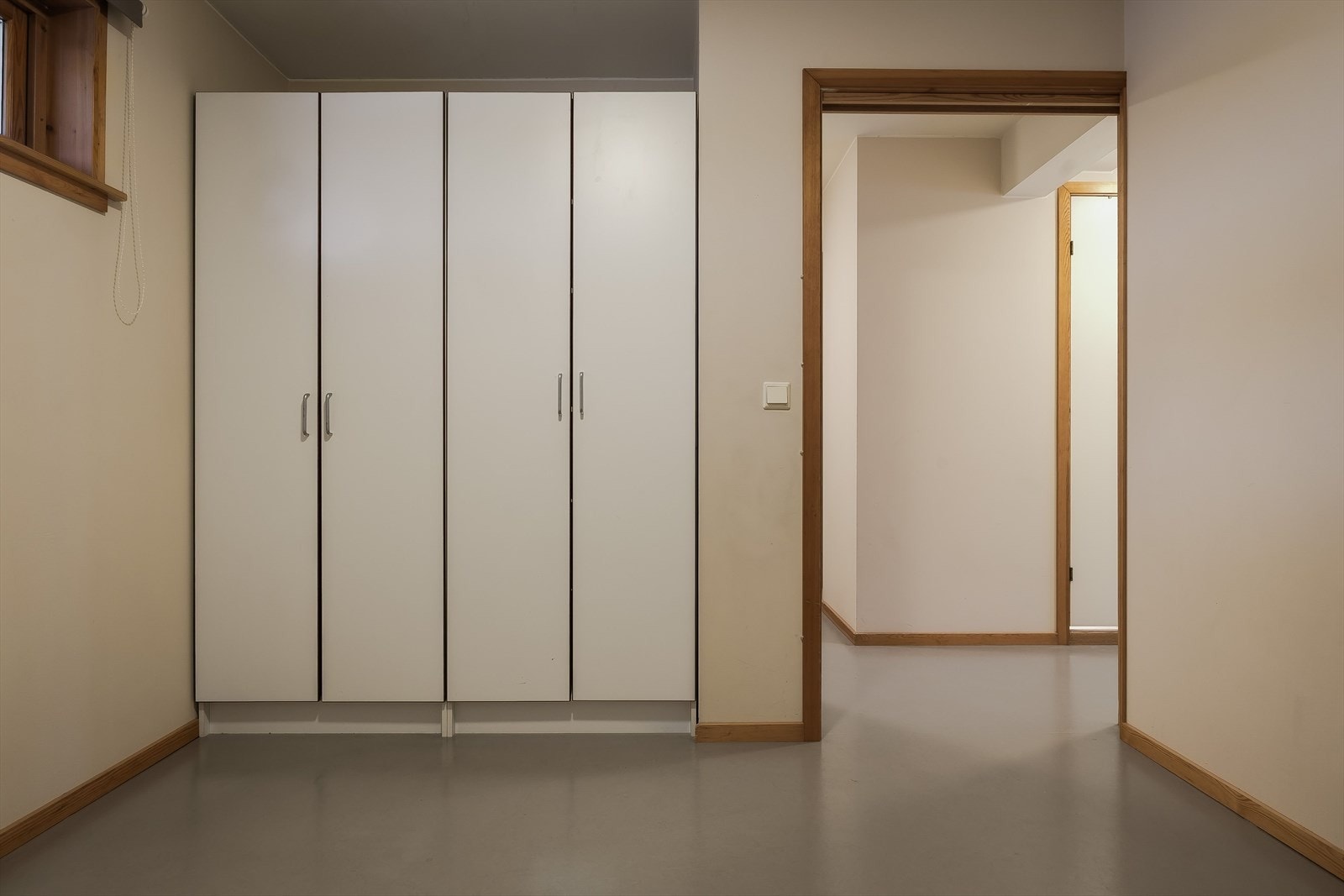 Garderobeskap på soverom Galleribilde