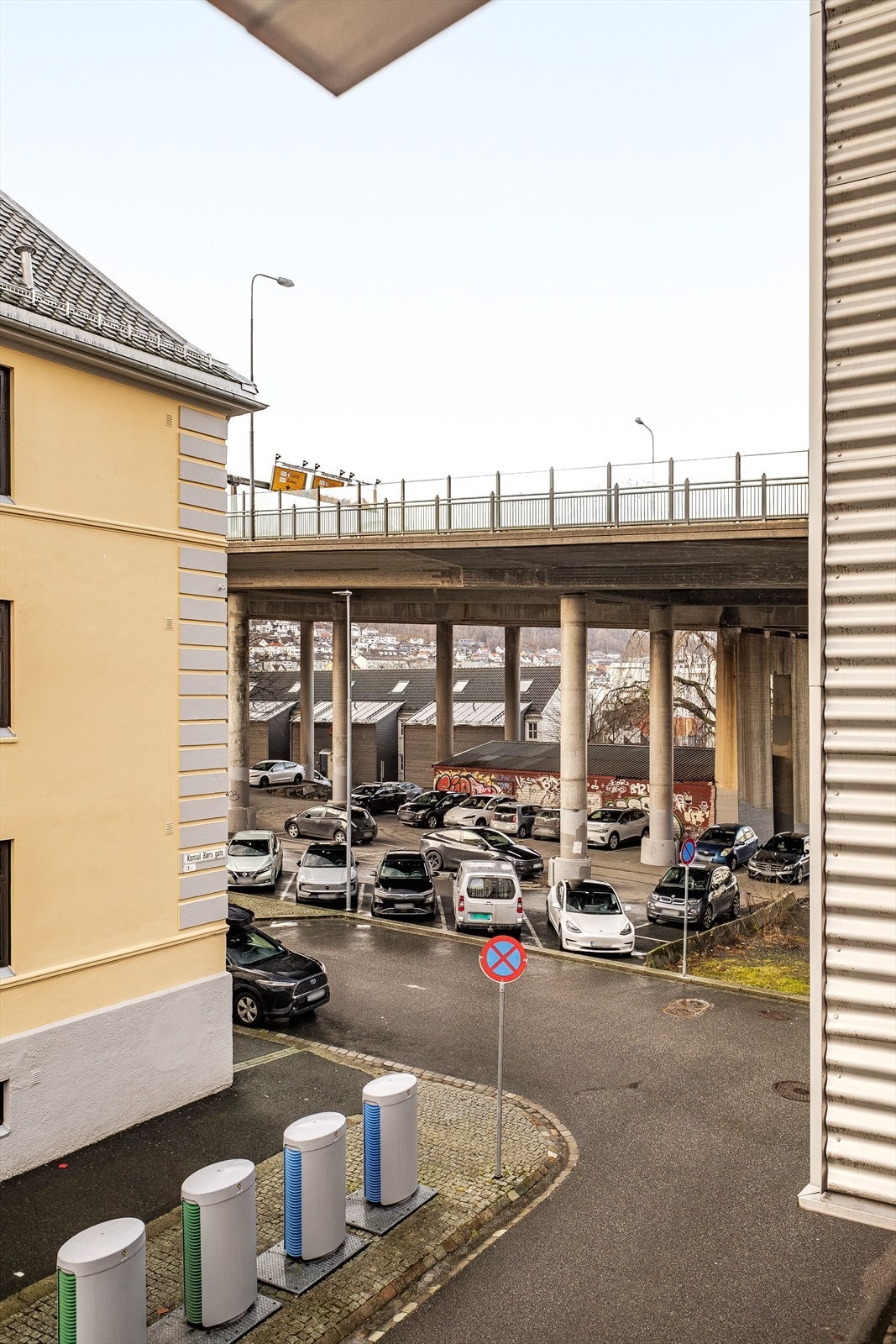 Bilde tatt ut av stuevindu Galleribilde