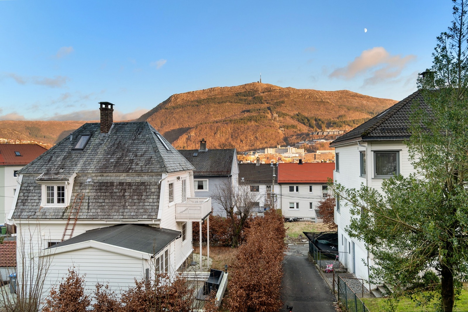 Det er også nydelig utsikt opp mot Ulriken. Galleribilde