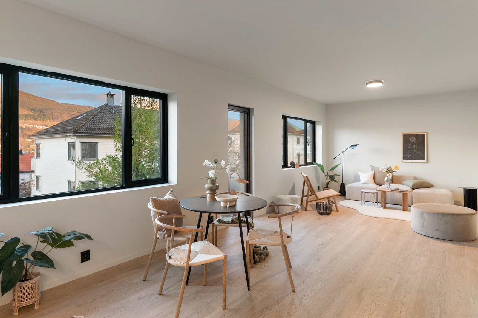 Mekleriet eiendomsmegling v/Joakim Wiik Bjerknes har gleden av å presentere Hordagaten 40. Foto: Fotograf Bjarne Skintveit Galleribilde