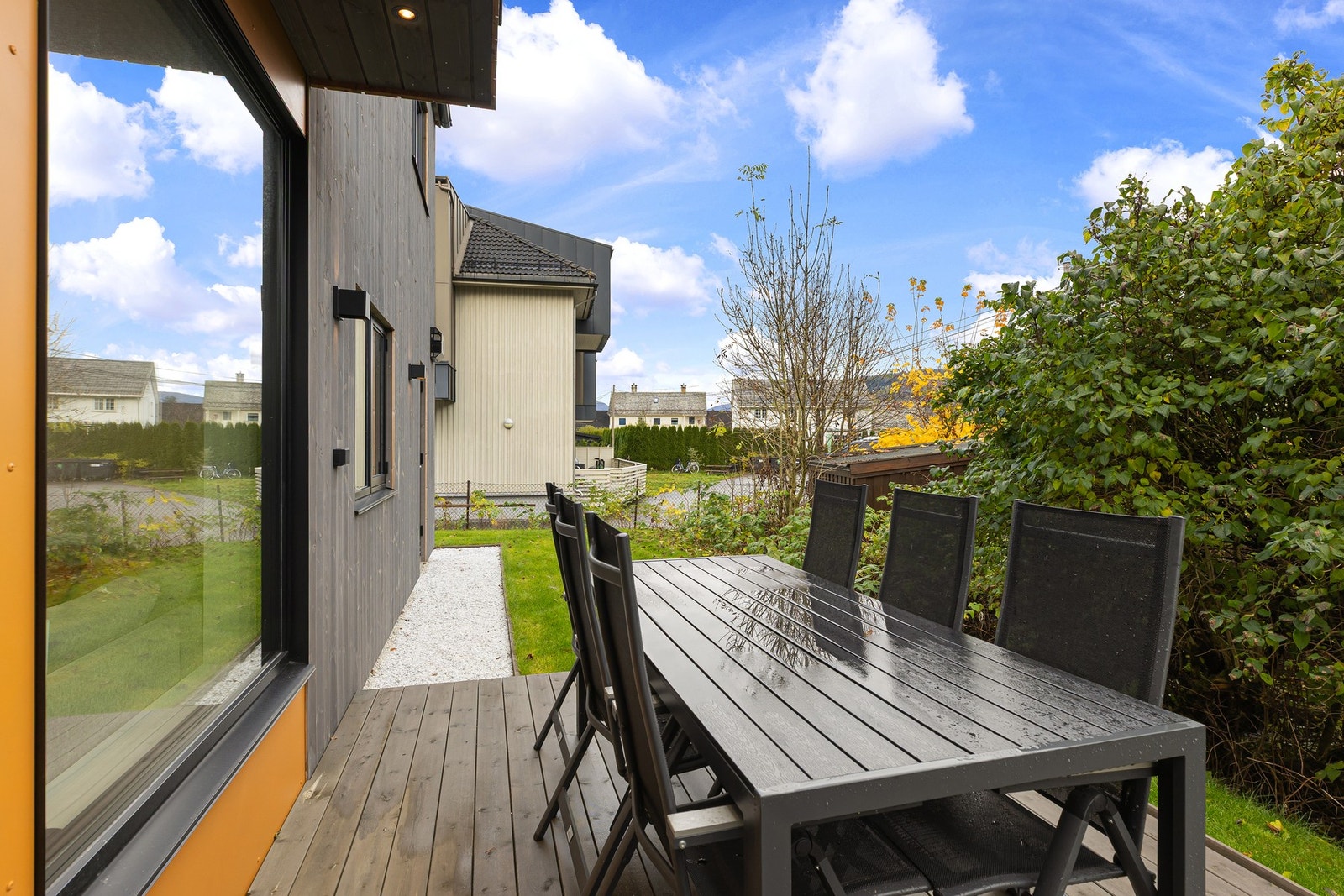 Terrasseplatting på 12,1 kvm. Galleribilde