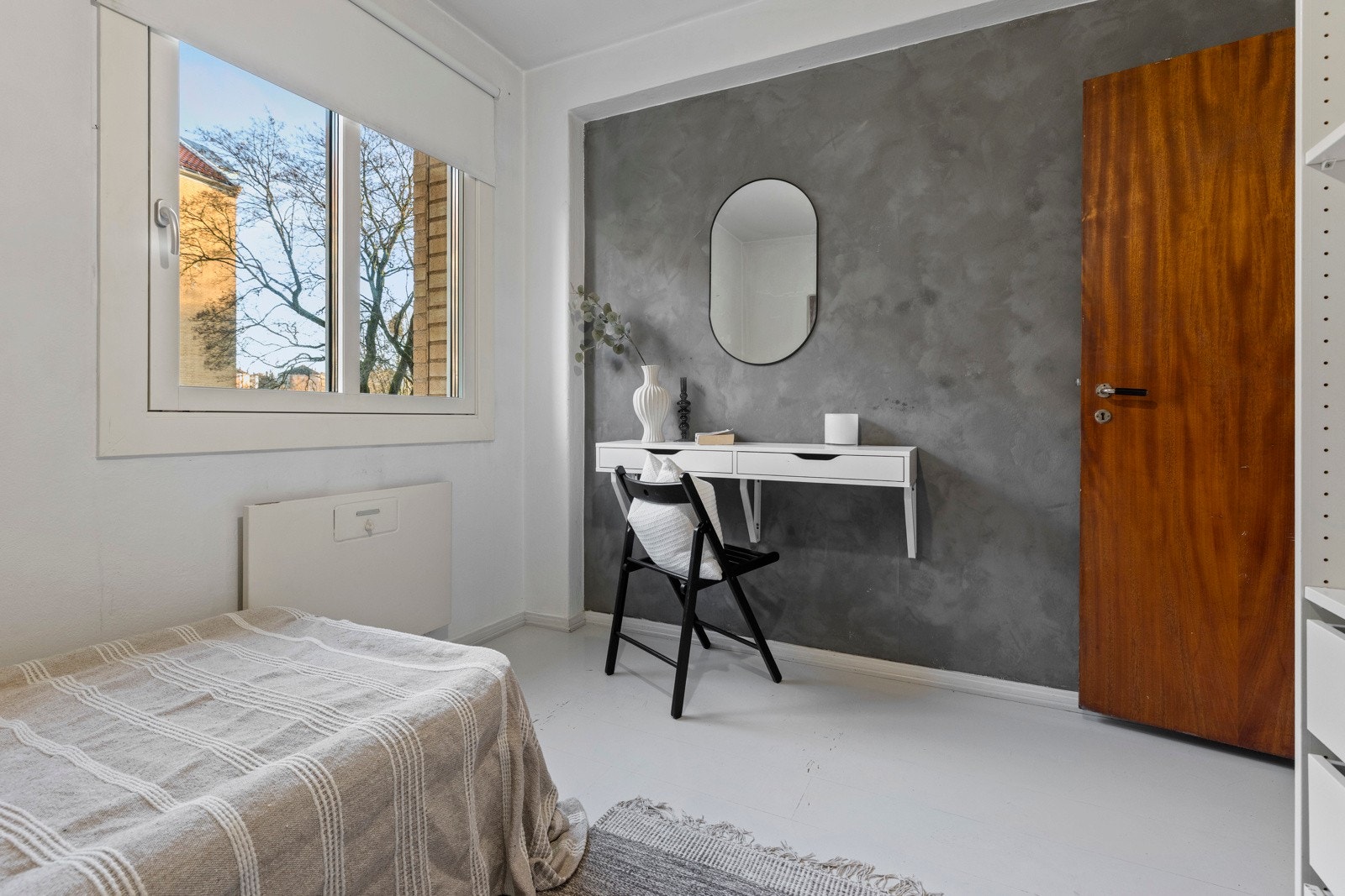 God plass til seng, skrivebord eller annen møblering etter behov. Galleribilde