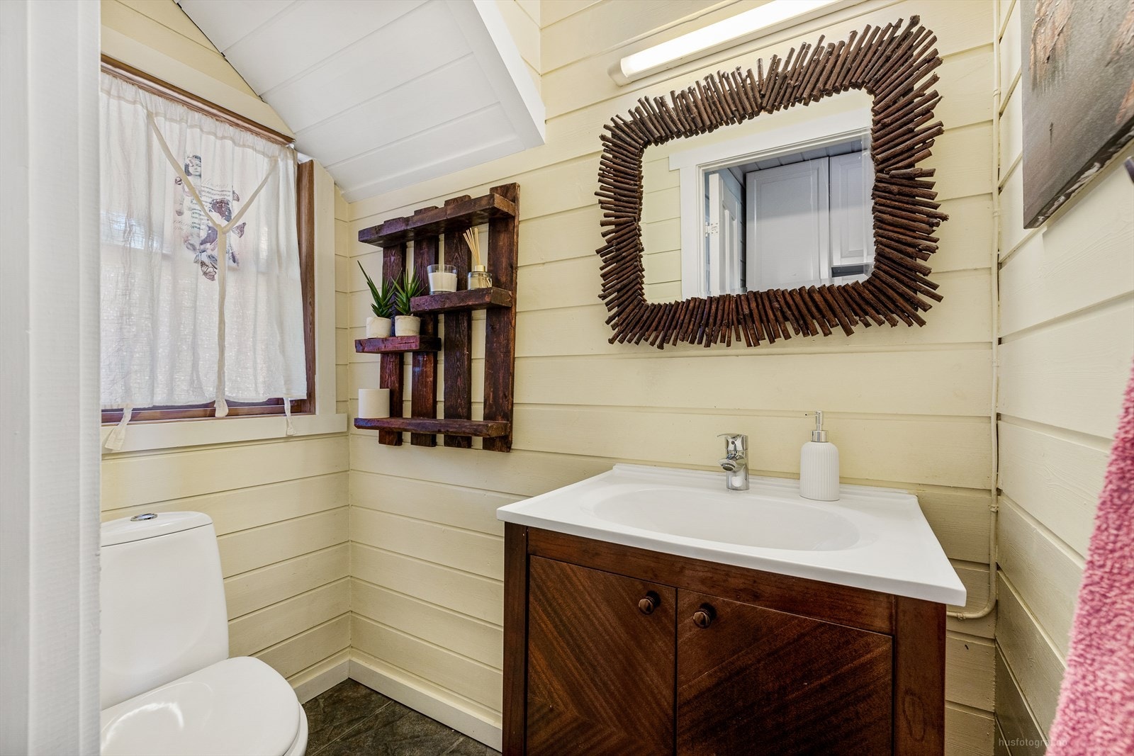 Her finnes også et toalettrom. Galleribilde