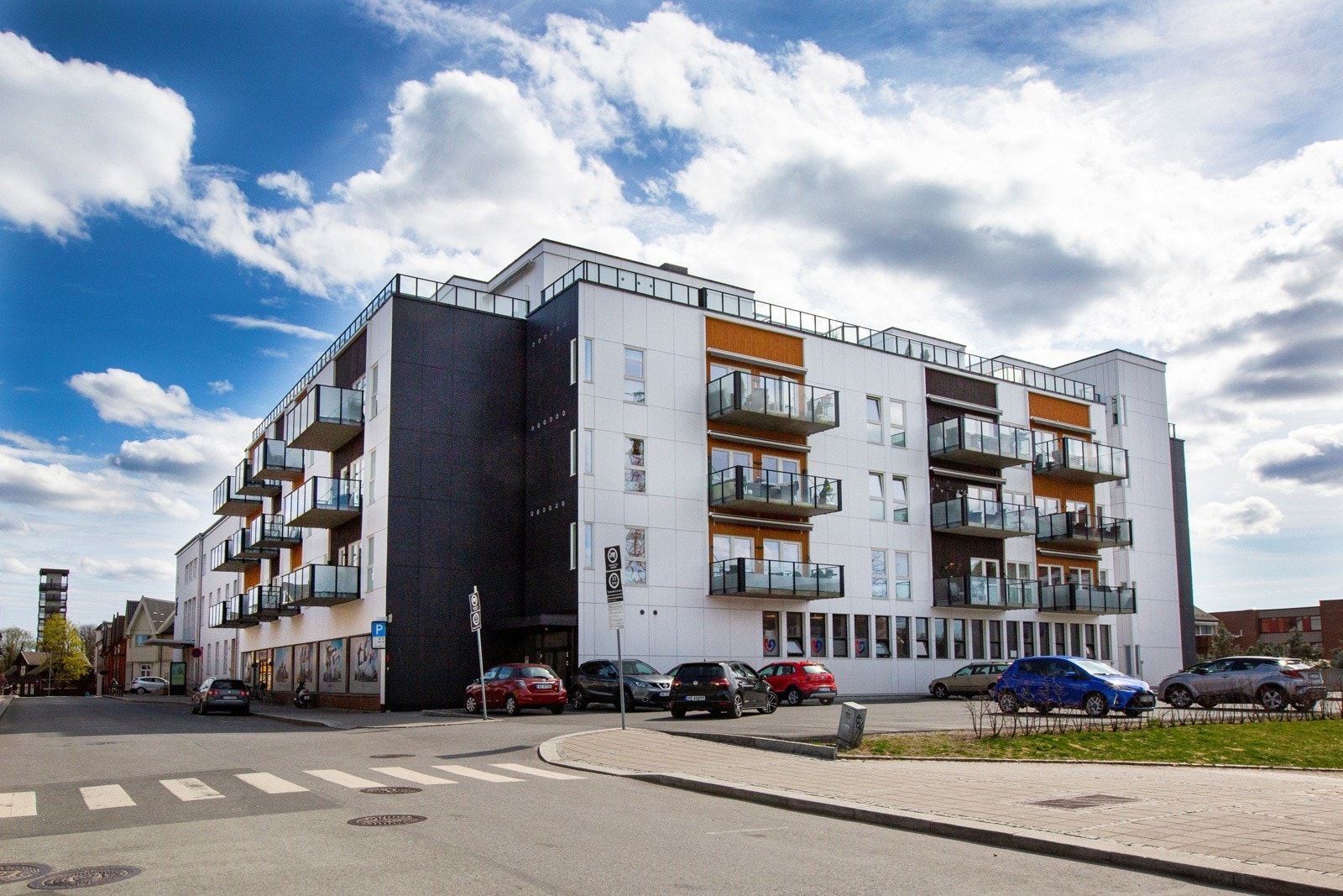 Utvendig fra gaten. Galleribilde