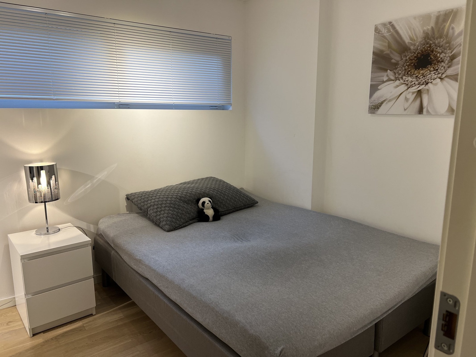 Selgers private bilde av hybelen - Soverom med gulvvarme og skyvedørsgarderobe Galleribilde