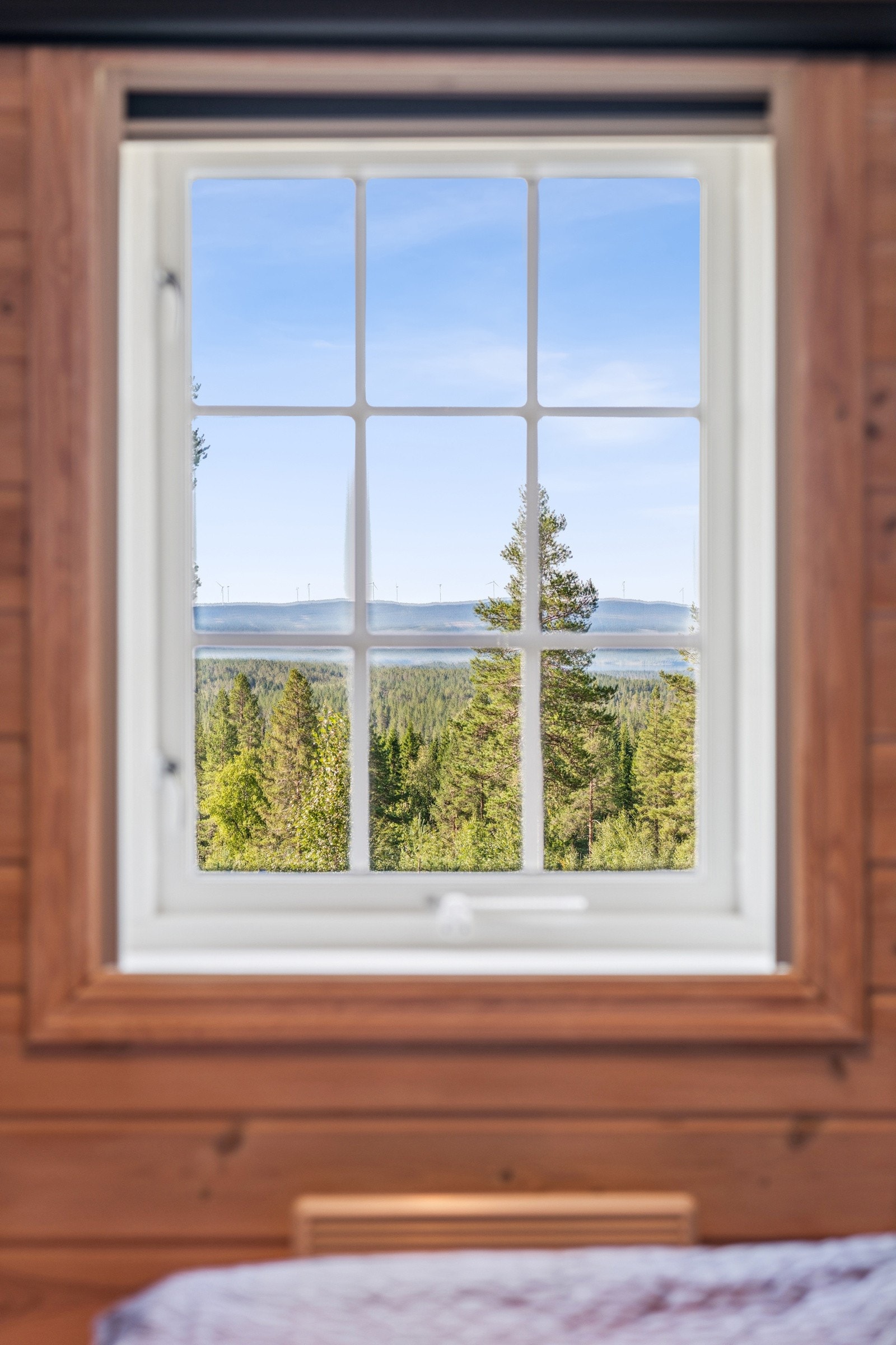 Utsikt fra loftsetasjen. Areal på loft er ikke godkjent for varig opphold pga. lav takhøyde. Galleribilde