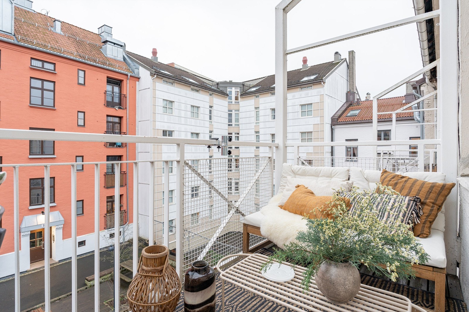 God plass til loungegruppe. Galleribilde