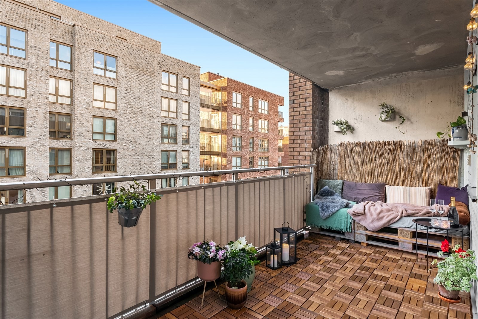 På balkongen kan du nyte gode solværsdager. Galleribilde