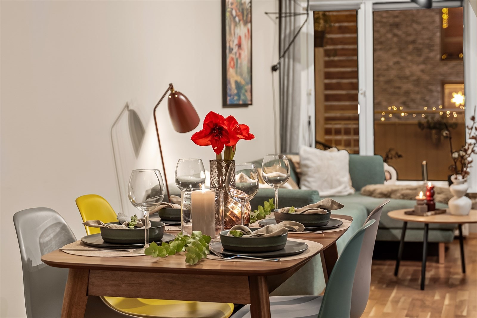 Her er det god plass til å invitere venner og familie på middagsbesøk. Galleribilde