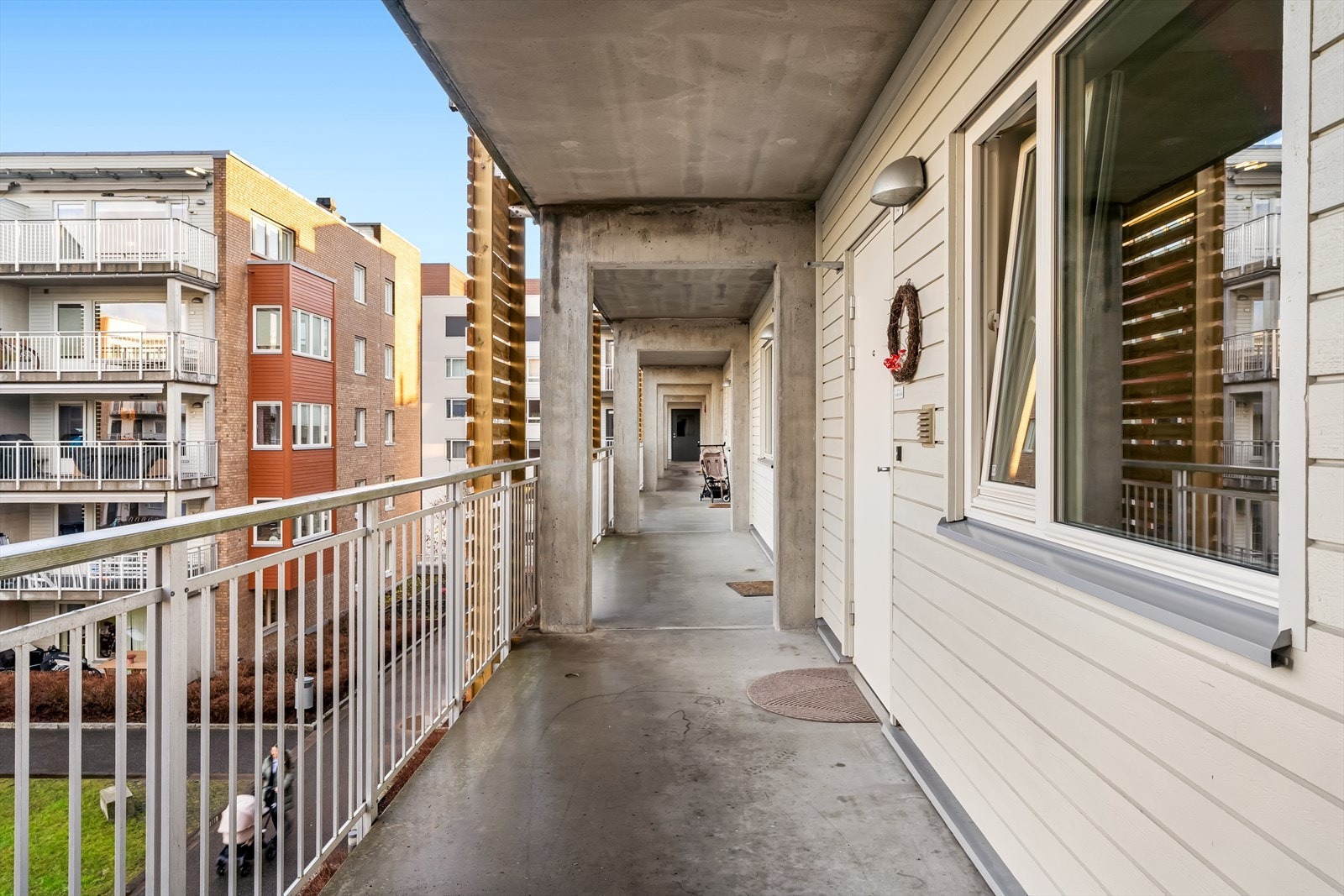 Leiligheten har bekvem adkomst med heis og svalgang. Galleribilde