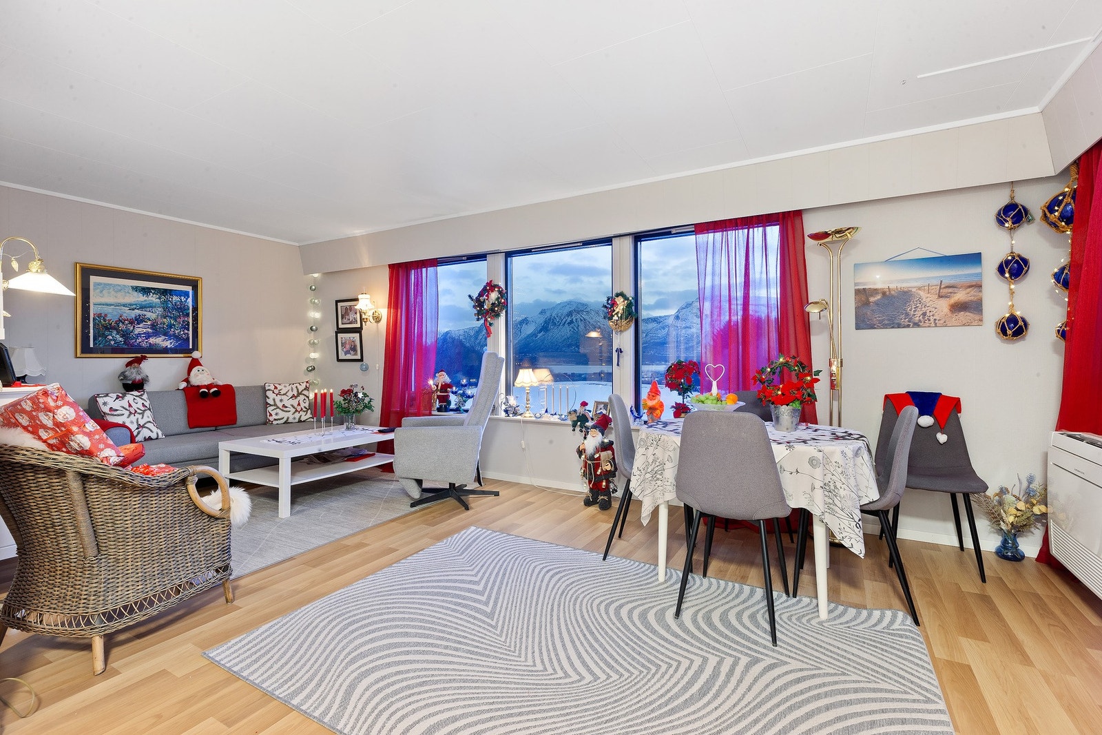 Montert varmepumpe i stuen, leilighet Galleribilde