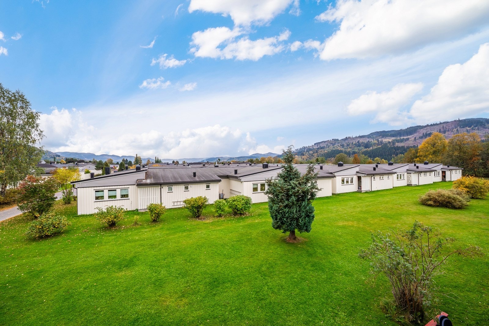 Bygget er høyere enn nærliggende bebyggelse, så her får man fritt og godt utsyn. Galleribilde