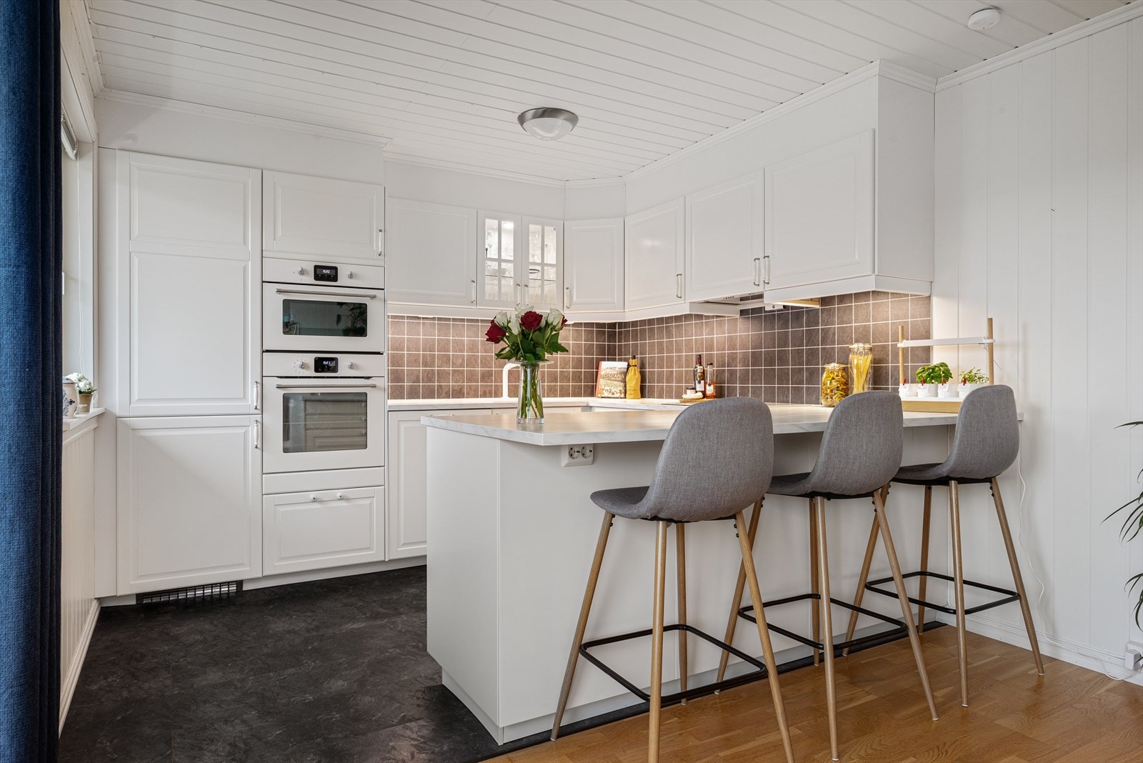 Kjøkkenet er oppgradert i ca. 2019. Galleribilde