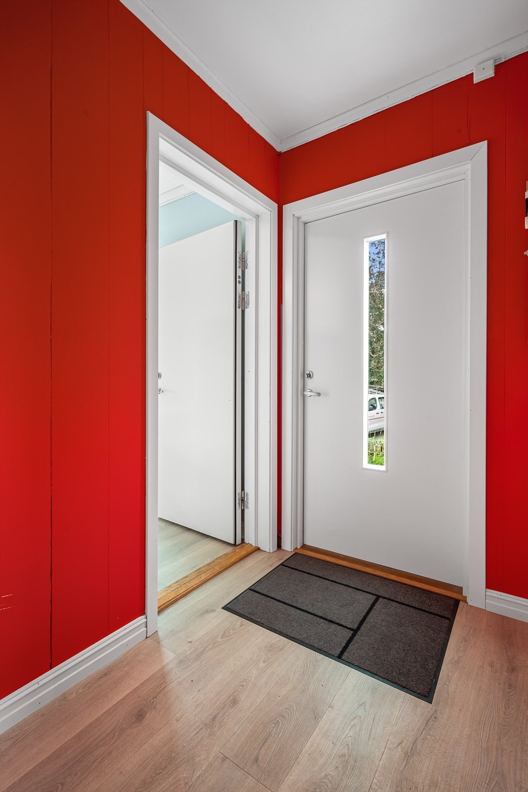 Inngangsparti for utleiedel, man har også inngang fra hoveddel Galleribilde