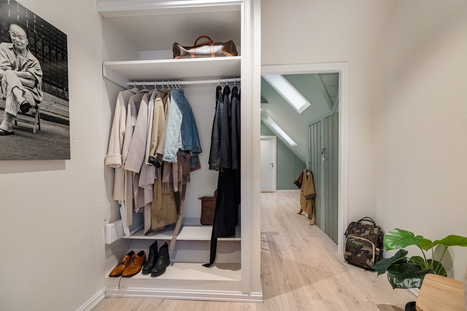 Det er montert åtte nye velux-vinduer i loftsetasjen. Galleribilde