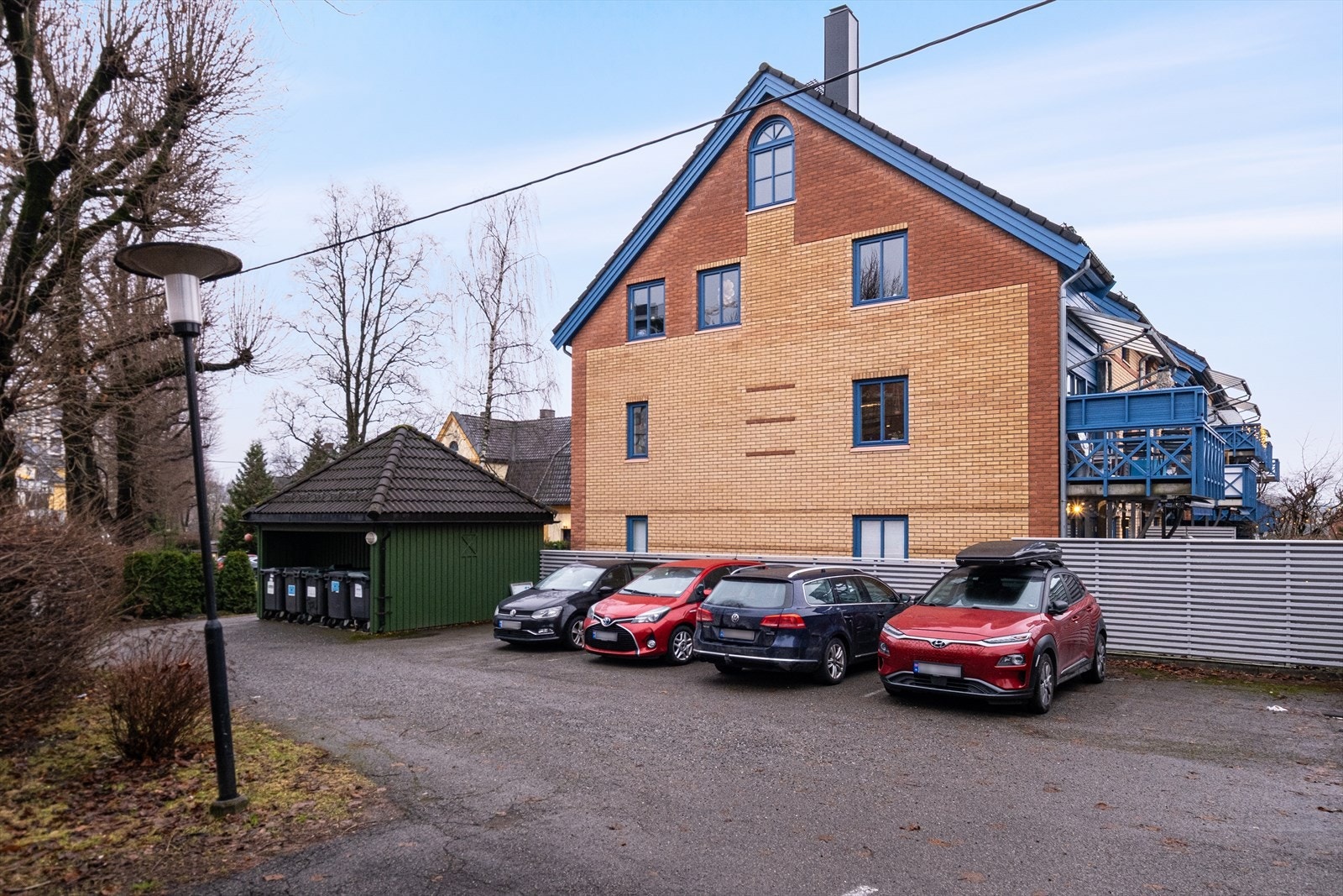 Selger eier også en garasjeplass i nærhetem, som kan kjøpes etter avtale. Galleribilde