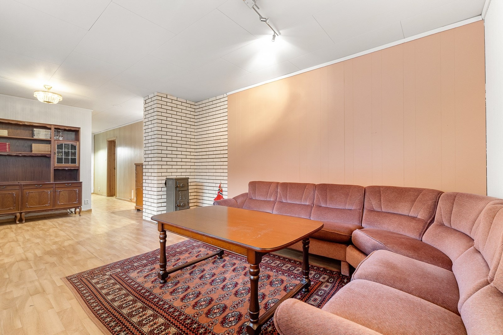 Her kan man innrede etter ønske og har god plass til diverse møbelement. Galleribilde