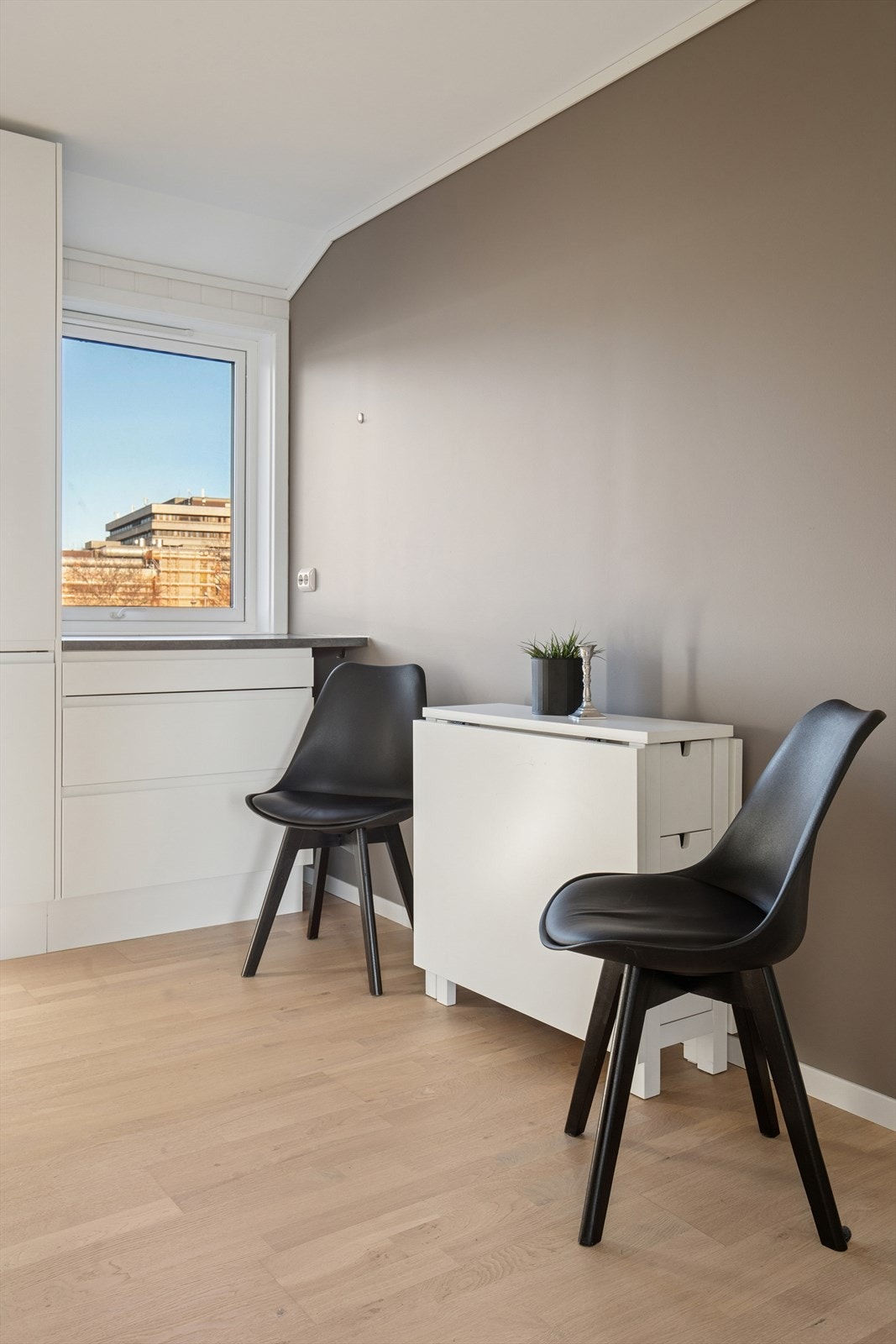 Plass til spisegruppe om ønskelig. Galleribilde